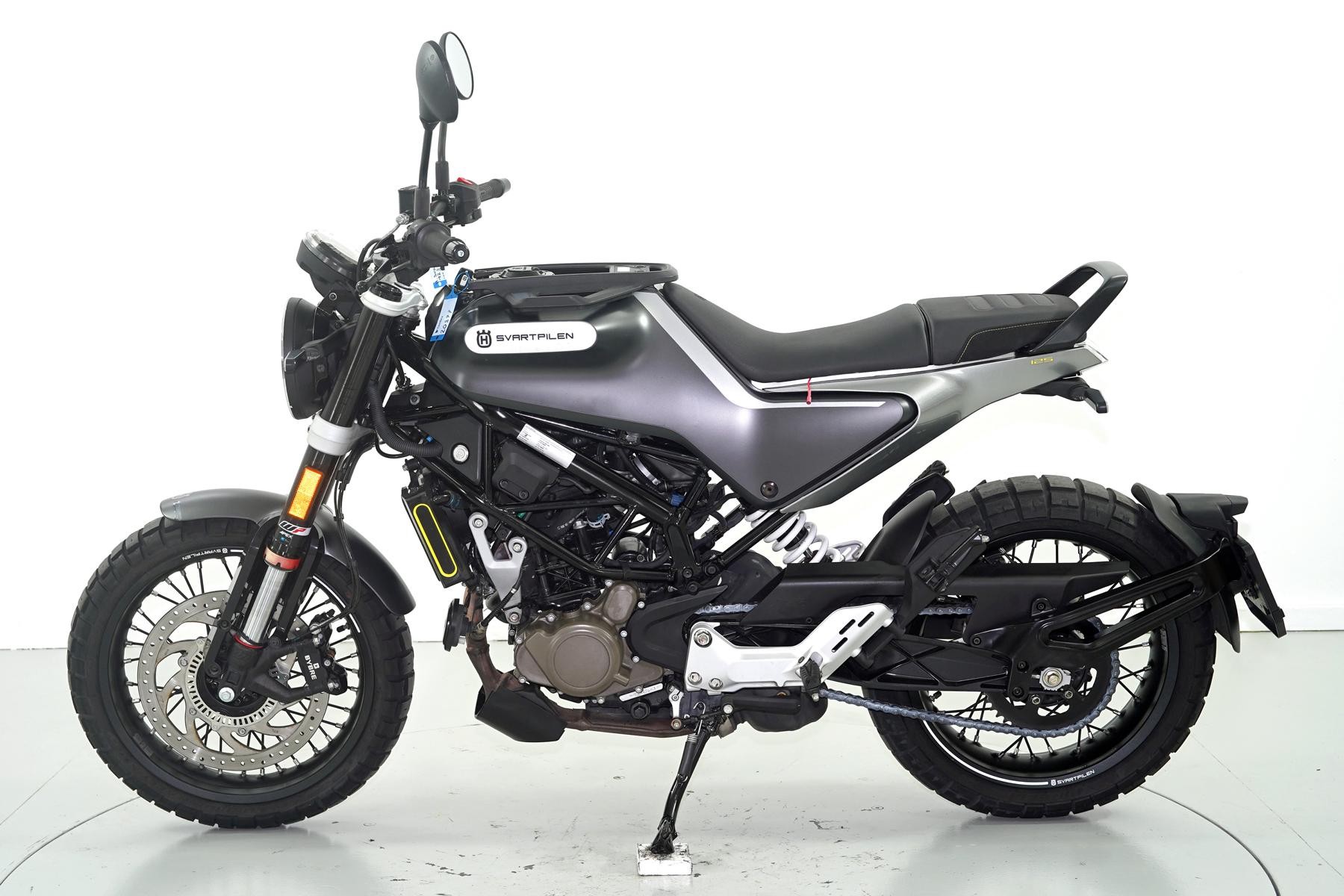 HUSQVARNA Svartpilen 125 ABS-image-4