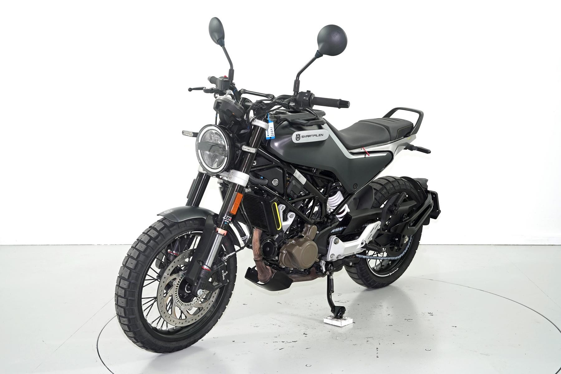 HUSQVARNA Svartpilen 125 ABS-image-2