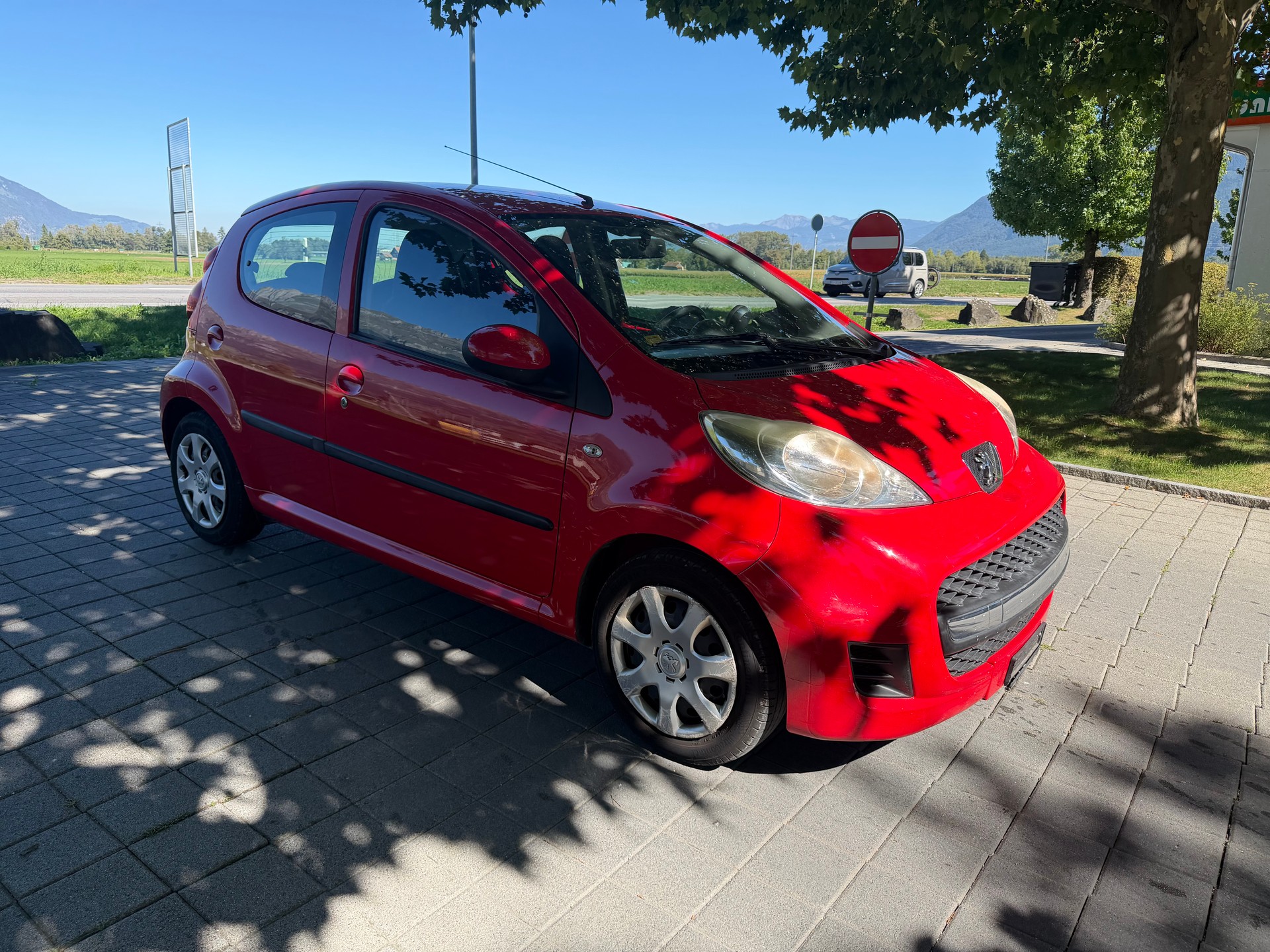 PEUGEOT 107 1.0 Swiss Edition BMP5