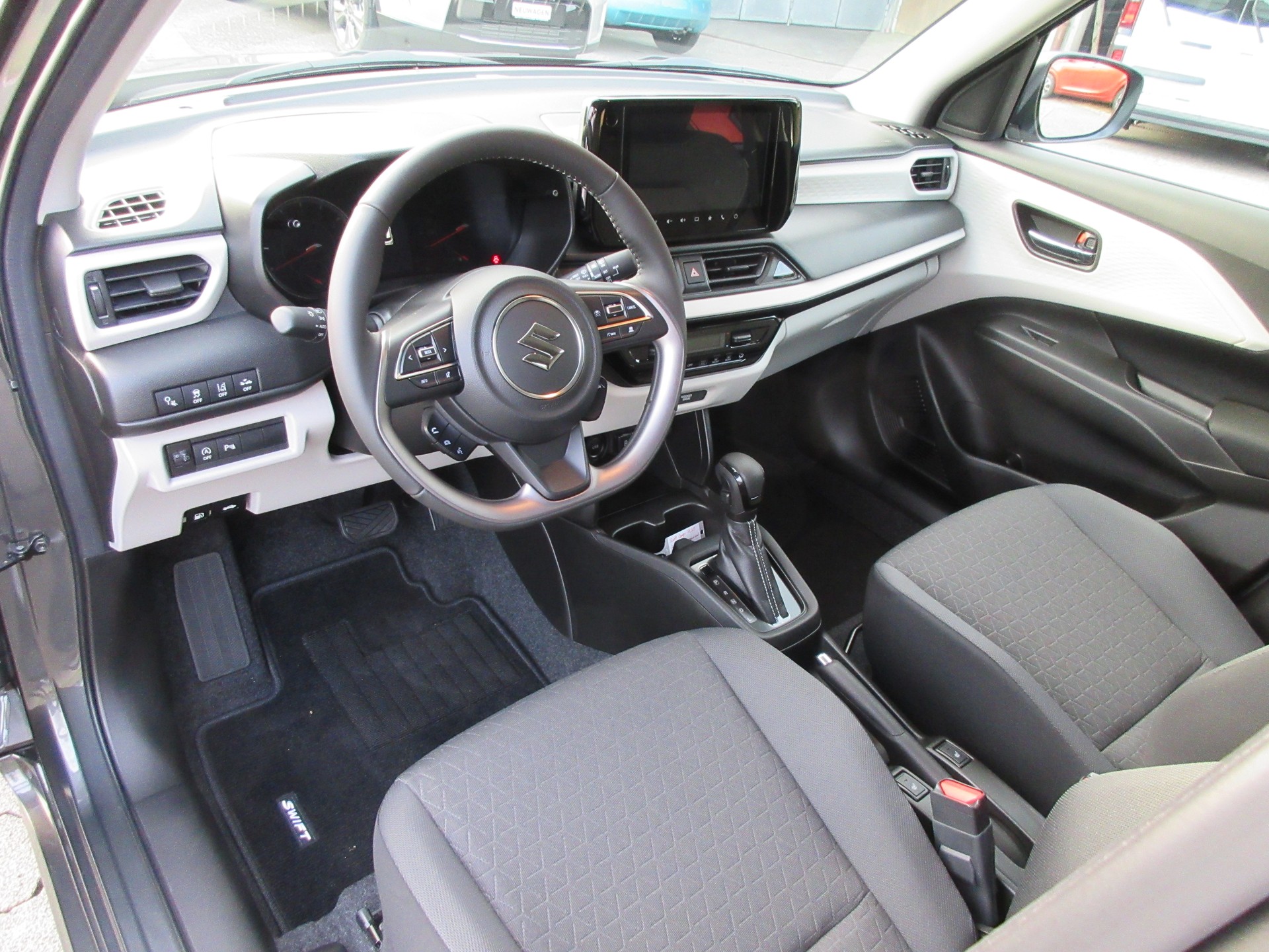 SUZUKI Swift 1.2 Compact + Hybrid CVT NEW MODEL-image-9