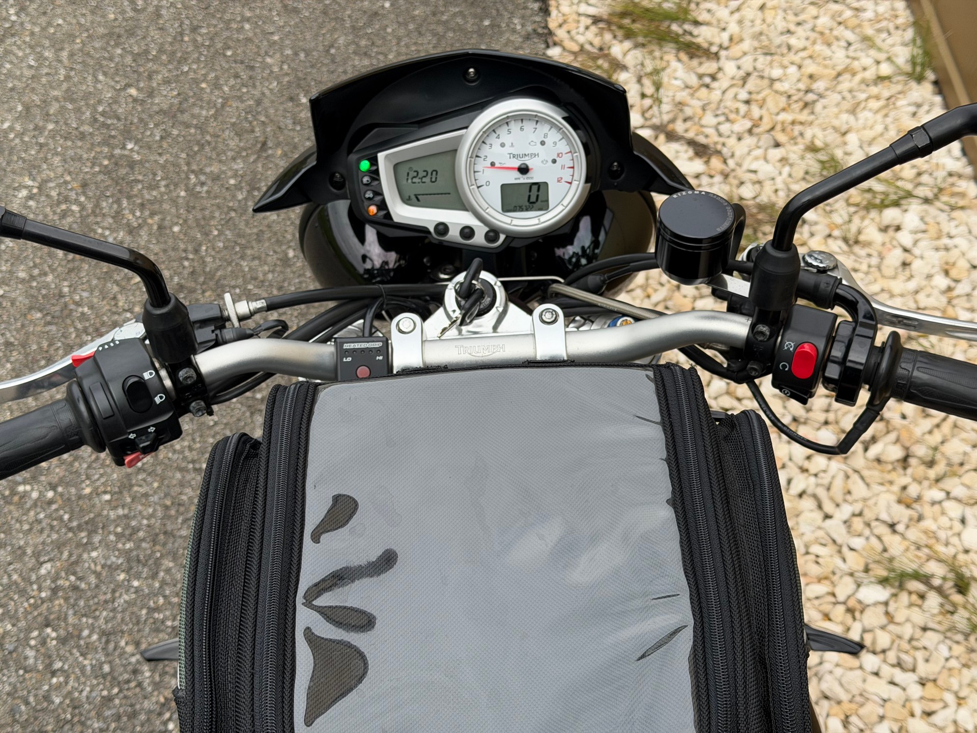TRIUMPH Speed Triple 1050-image-15