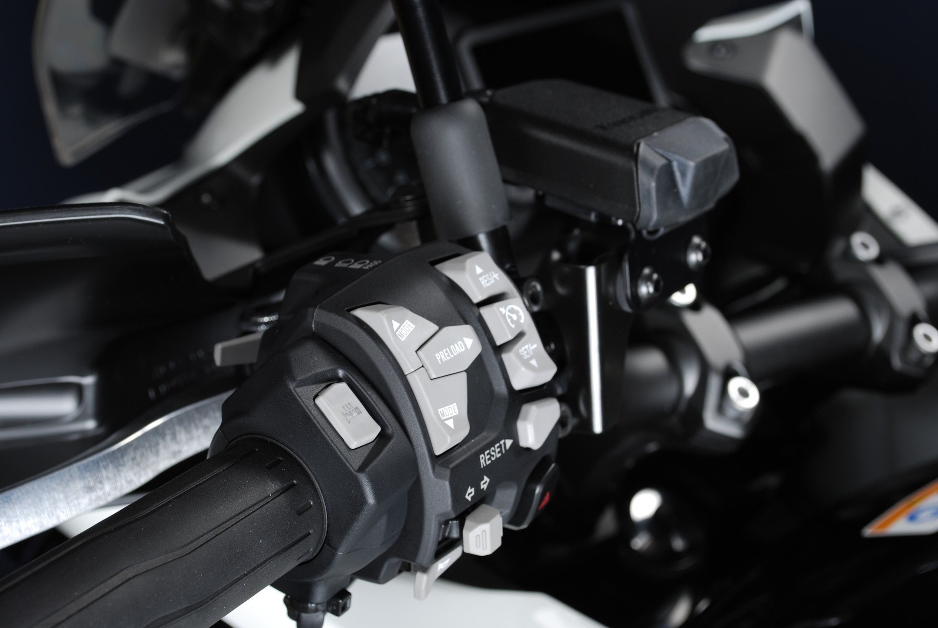 KAWASAKI Versys 1100 S Tourer MY25-image-13