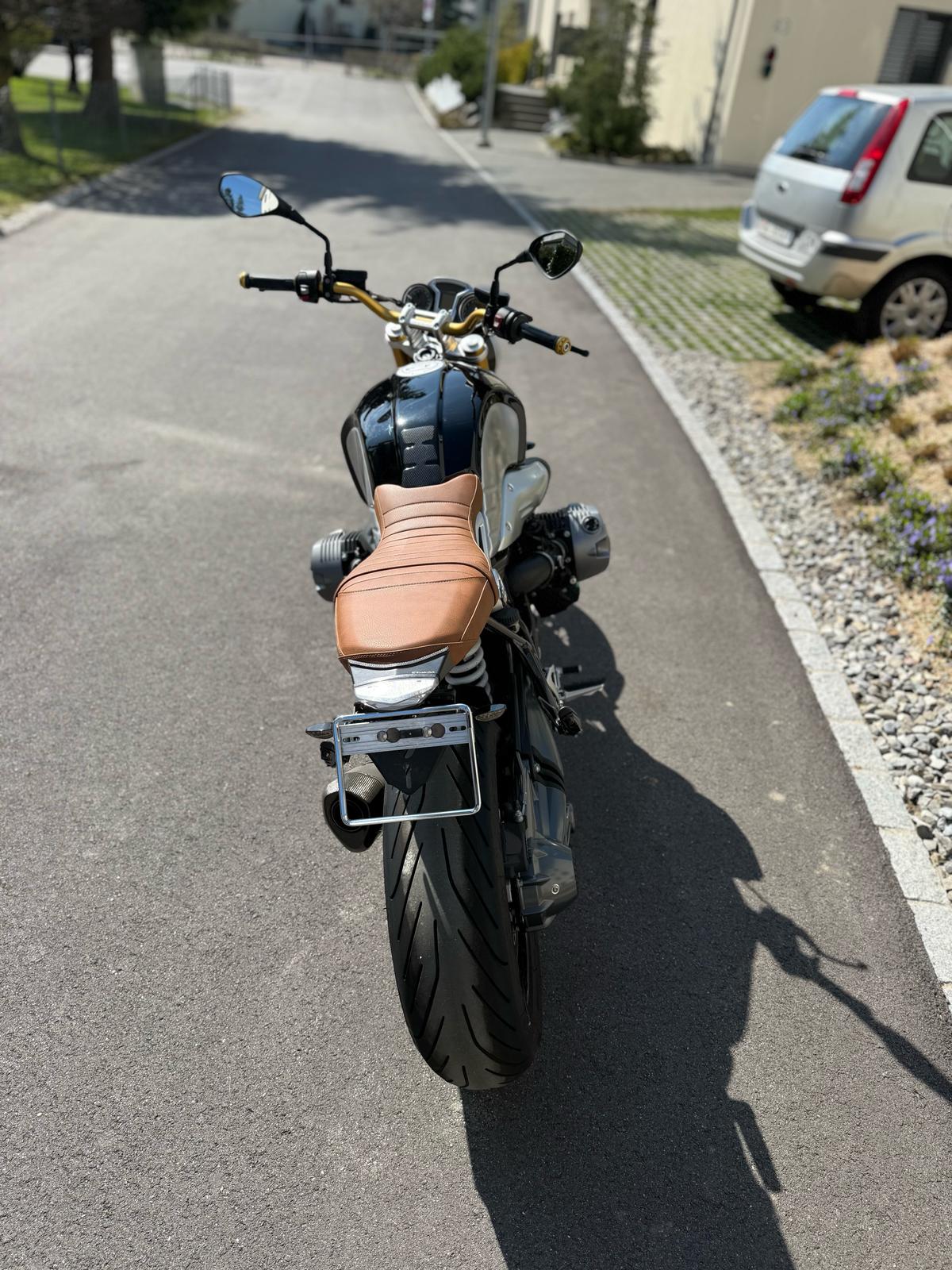 BMW R NINE T-image-1