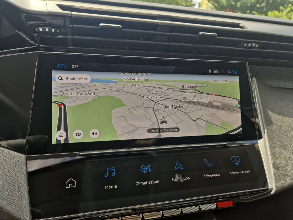 PEUGEOT 308 SW 1.2 Hybrid Allure-image-11