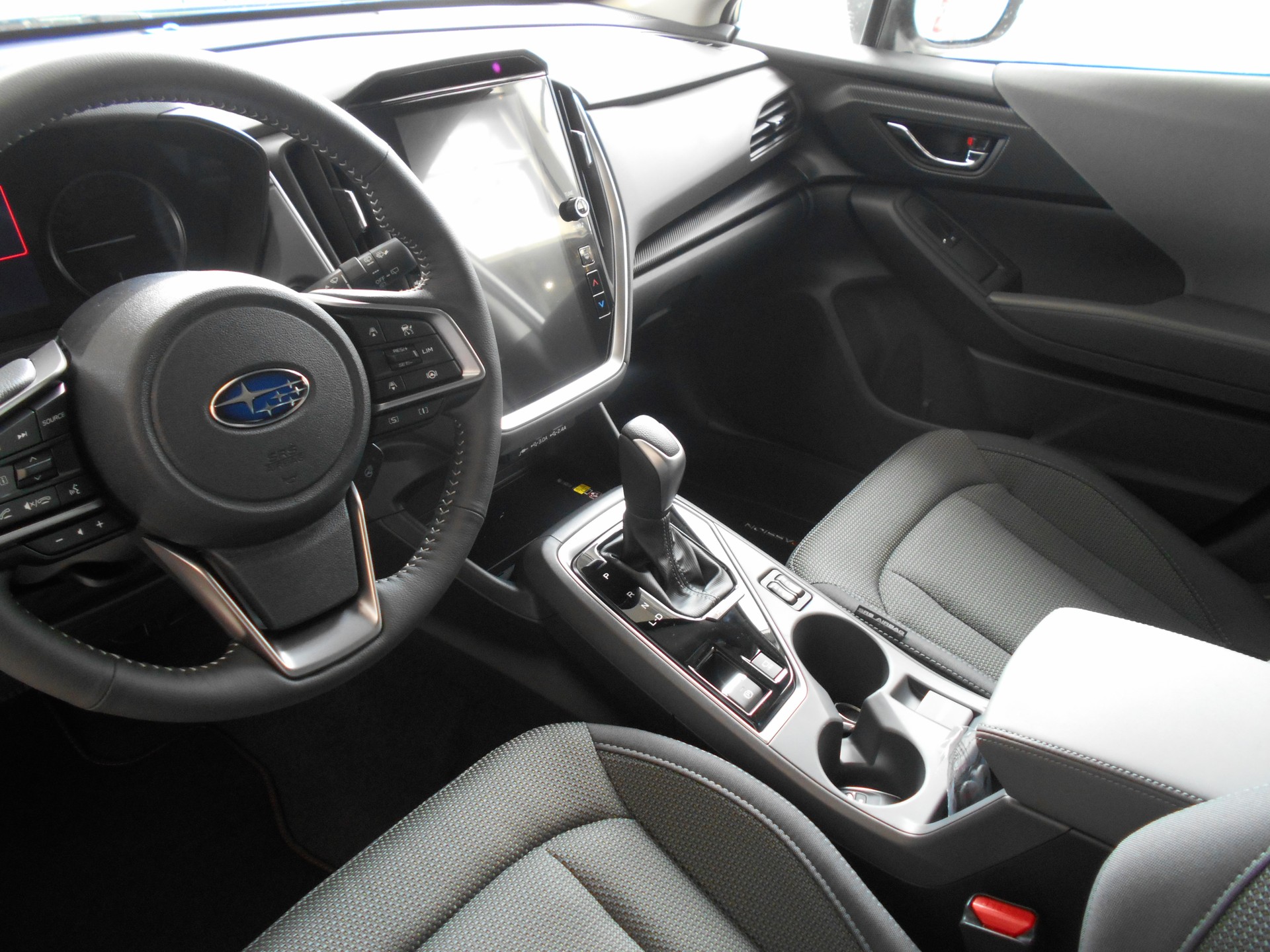 SUBARU Crosstrek 2.0 e-Boxer Passion 4X4 Lineartronic-image-7
