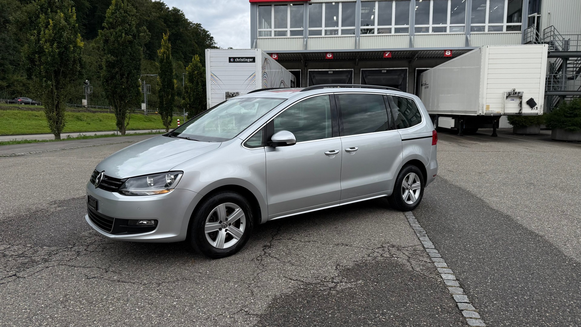 VW Sharan 1.4 TSI BMT Startline Comfortline-image-8
