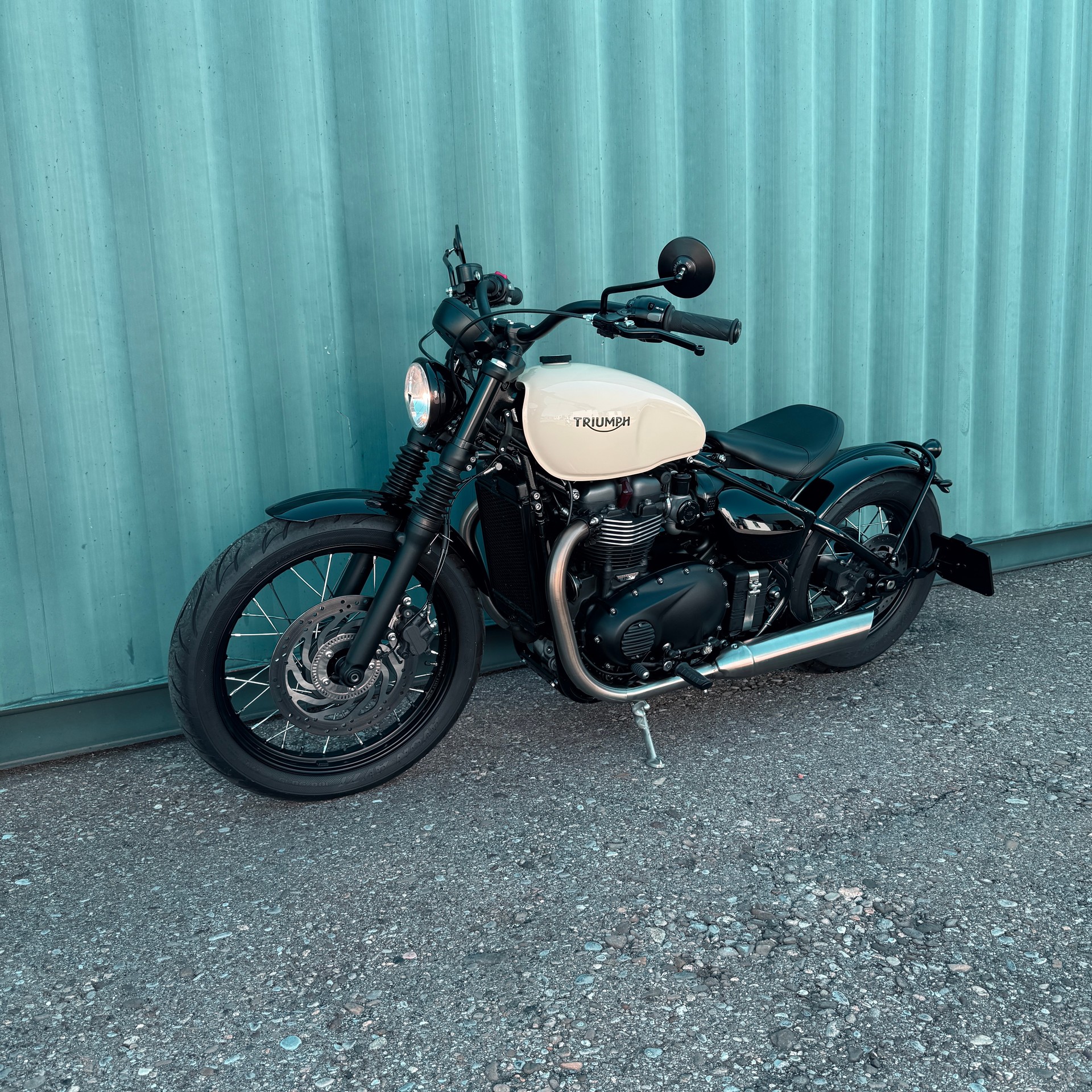 TRIUMPH Bonneville 1200 Bobber ABS-image-8