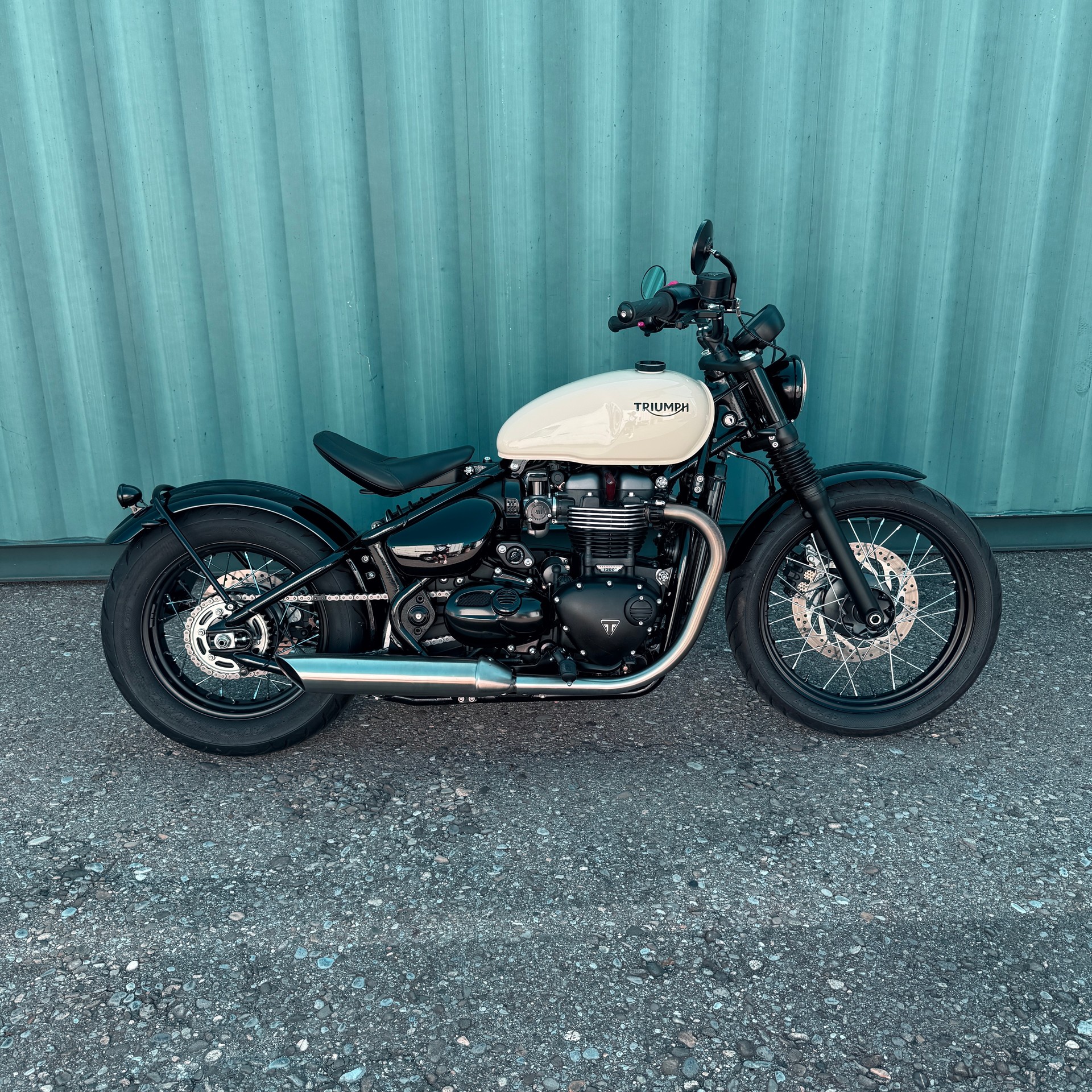 TRIUMPH Bonneville 1200 Bobber ABS-image-5