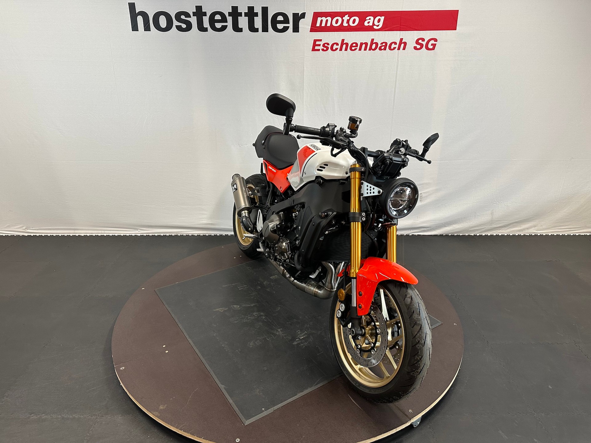 YAMAHA XSR 900-image-0