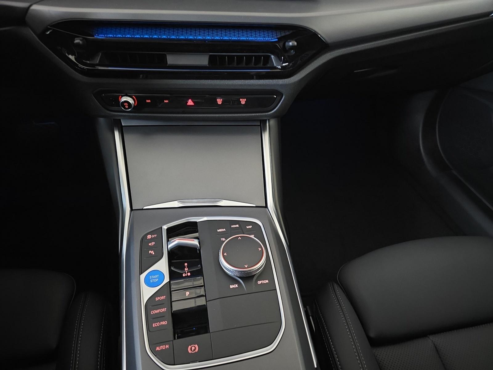 BMW i4 eDrive 35-image-15