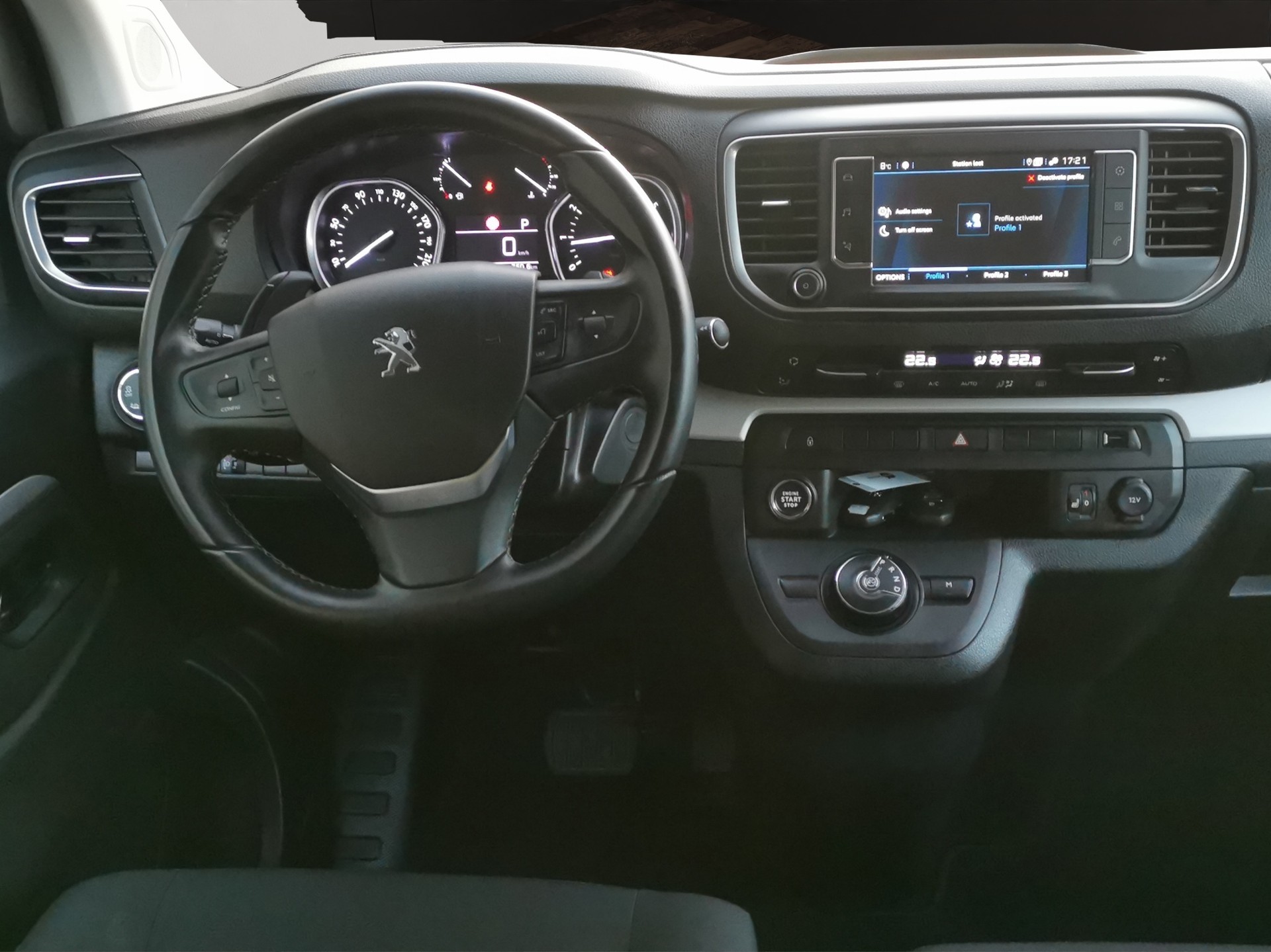 PEUGEOT Traveller 2.0 BlueHDi Business Standard EAT8-image-12
