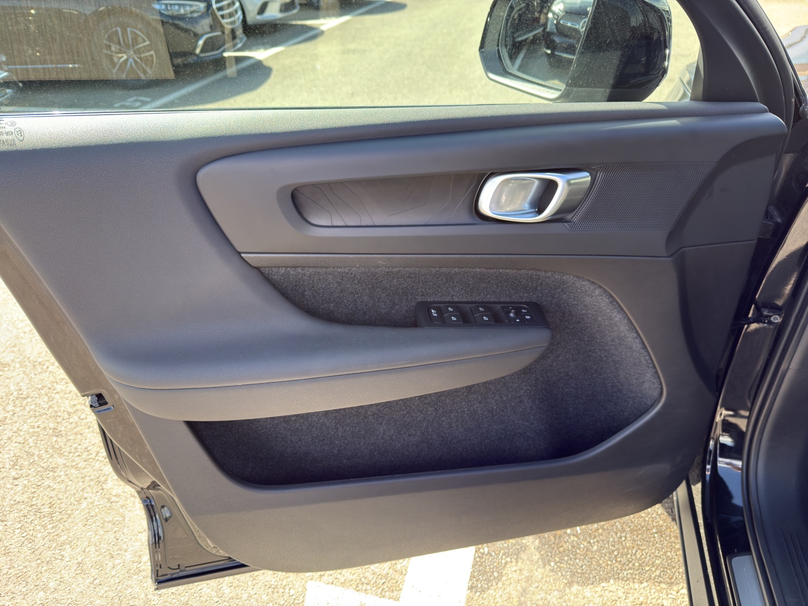 VOLVO C40 Recharge E80 82kWh Twin AWD Pure Electric Plus-image-14