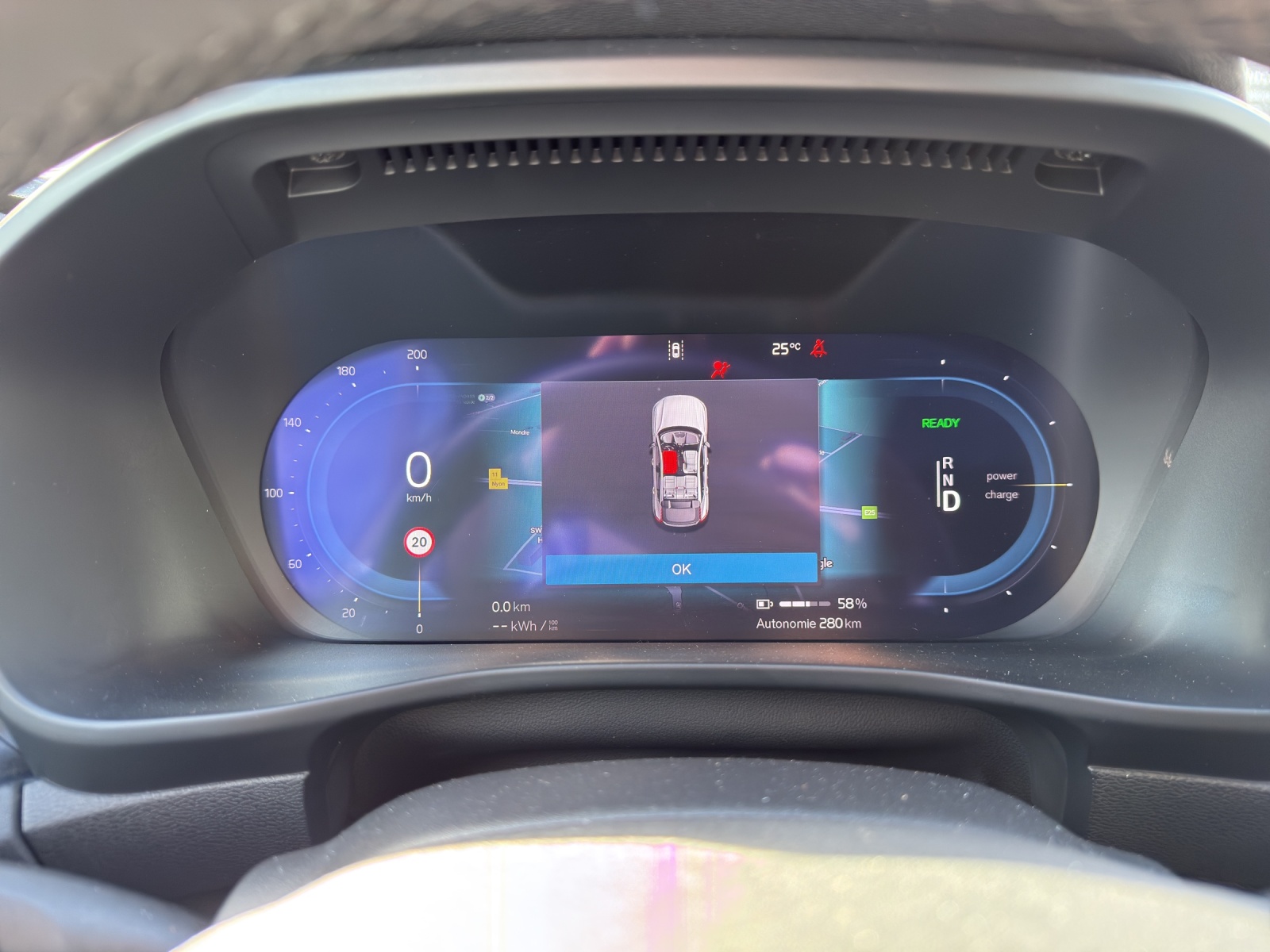 VOLVO C40 Recharge E80 82kWh Twin AWD Pure Electric Plus-image-6
