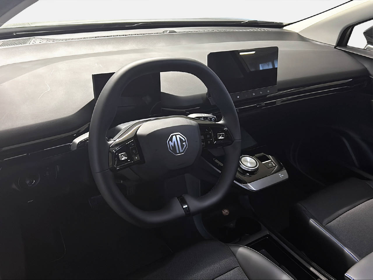 MG 4 64kWh Luxury-image-11