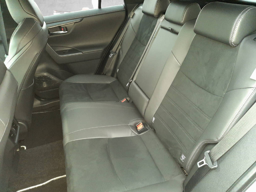 TOYOTA RAV-4 2.5 HEV GR Sport-image-12