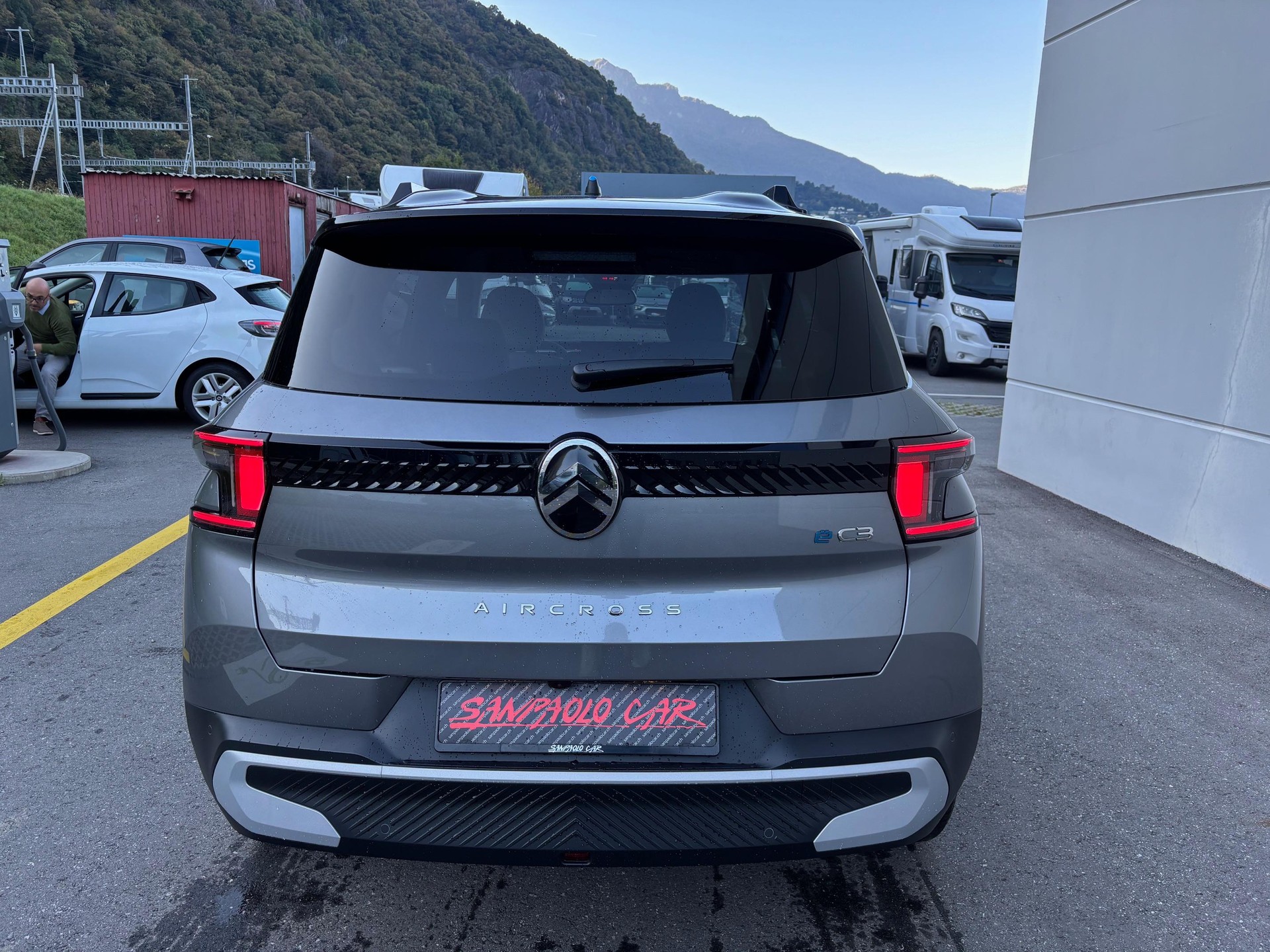 CITROEN e-C3 Aircross Max-image-5