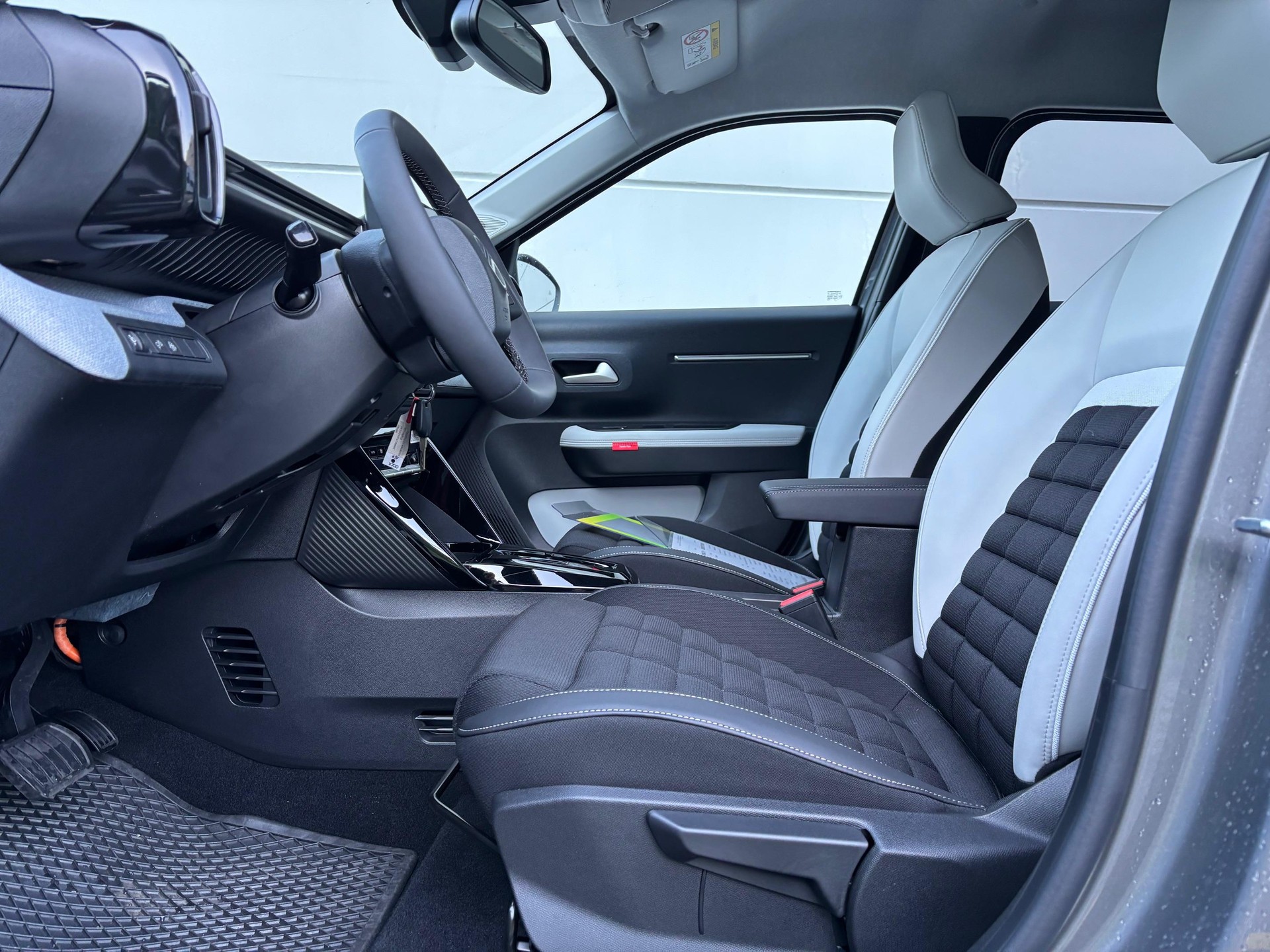 CITROEN e-C3 Aircross Max-image-7