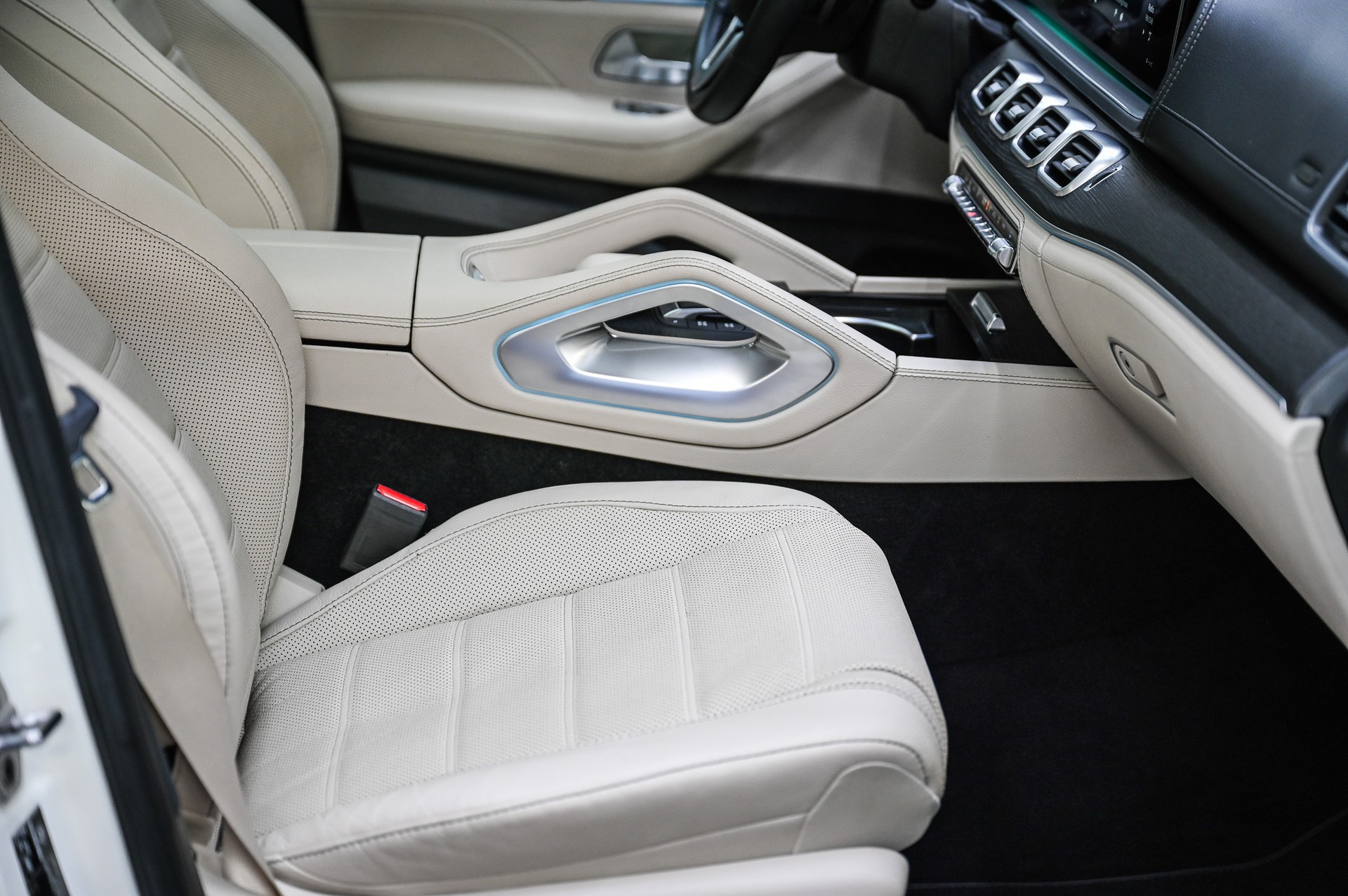 MERCEDES-BENZ GLE 400 d 4matic Coupé-image-23