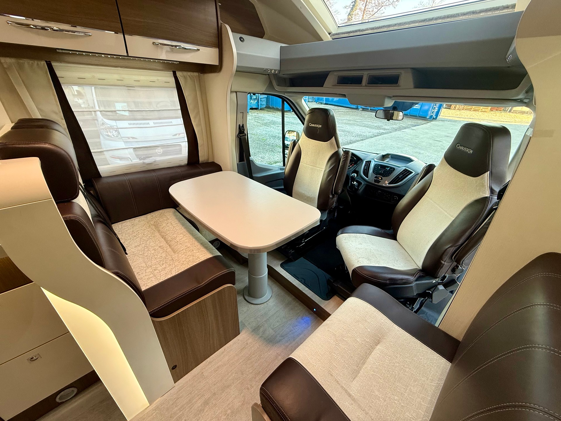 FORD Chausson 717 GA - Längsbetten - Klima-image-14