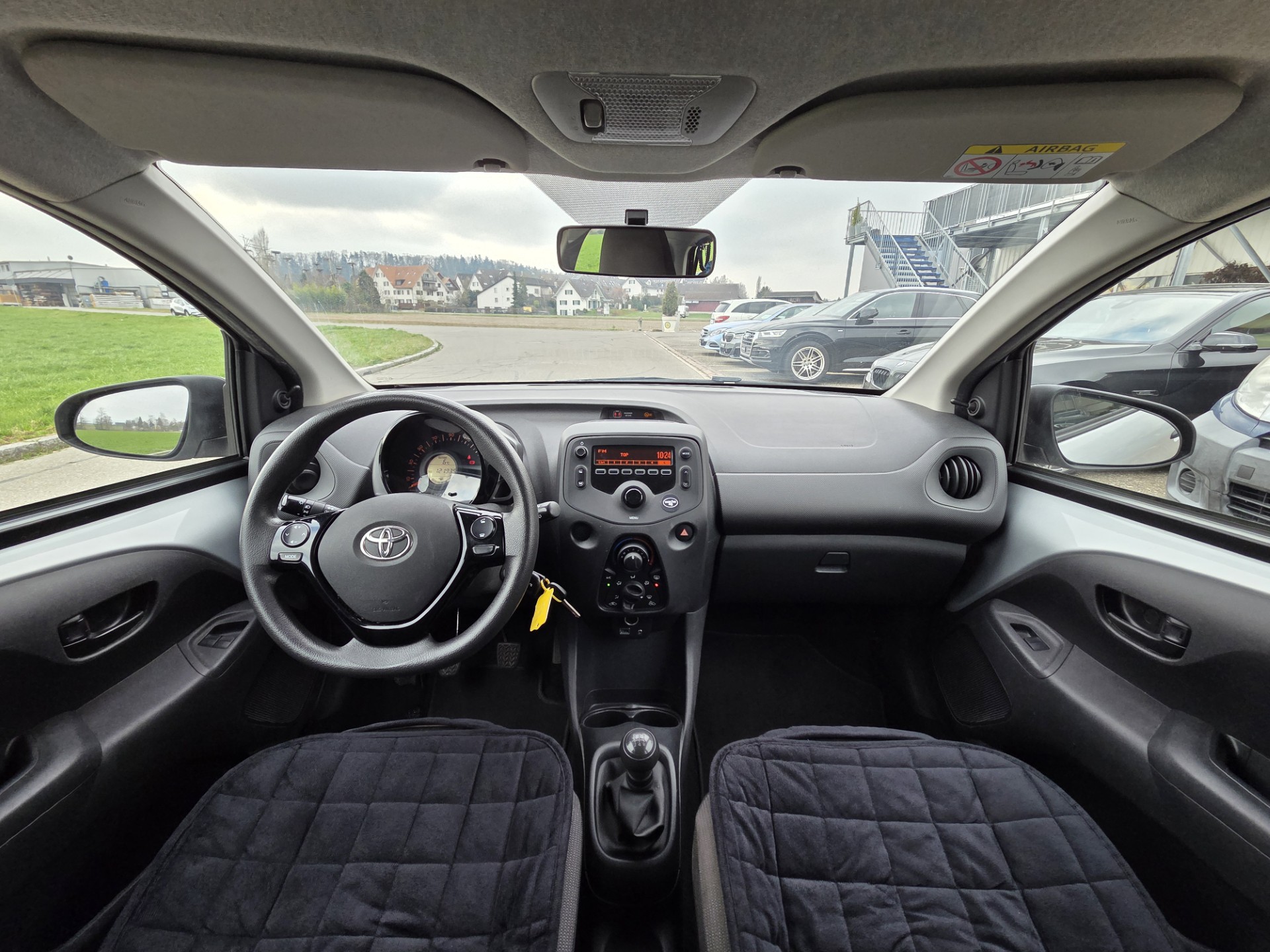 TOYOTA Aygo 1.0 VVT-i x-image-5