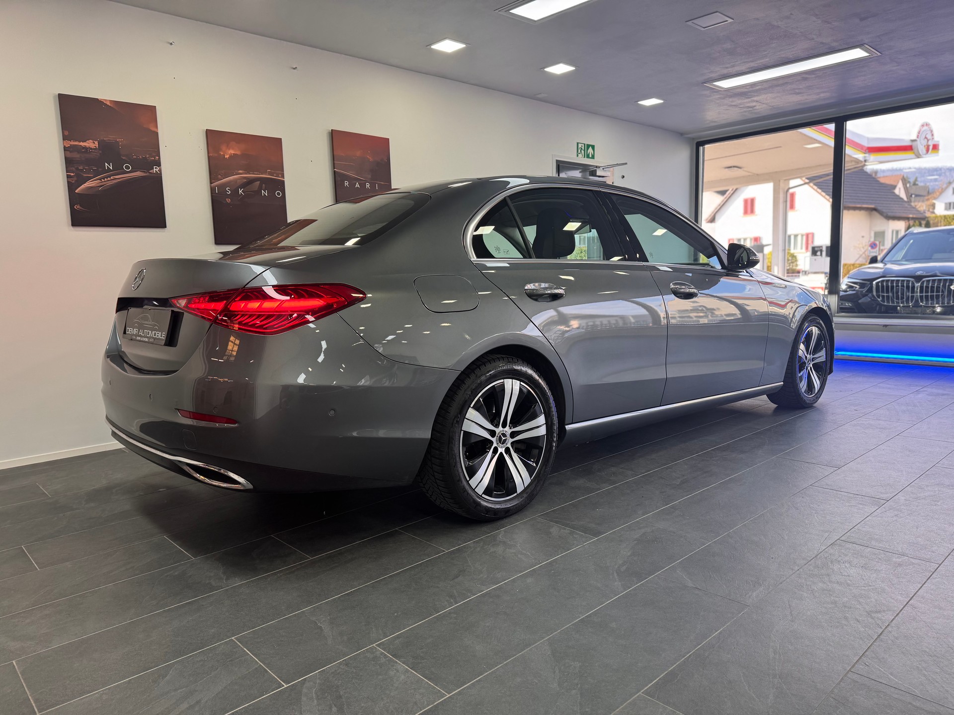 MERCEDES-BENZ C 200 Avantgarde Premium *LED High Performance / Metallic / 360 Kamera / Keyless GO / Ambientebeleuchtung / Fahrassistenz Plus*-image-3