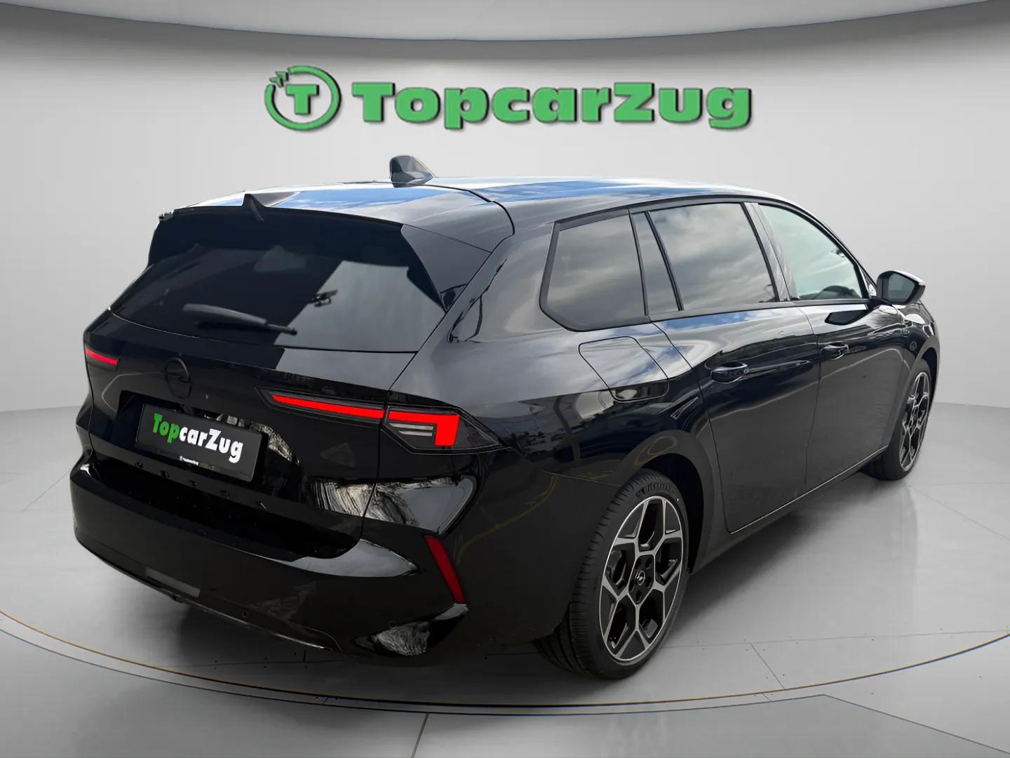 OPEL Astra Sports Tourer 1.2i Turbo GS A-image-5