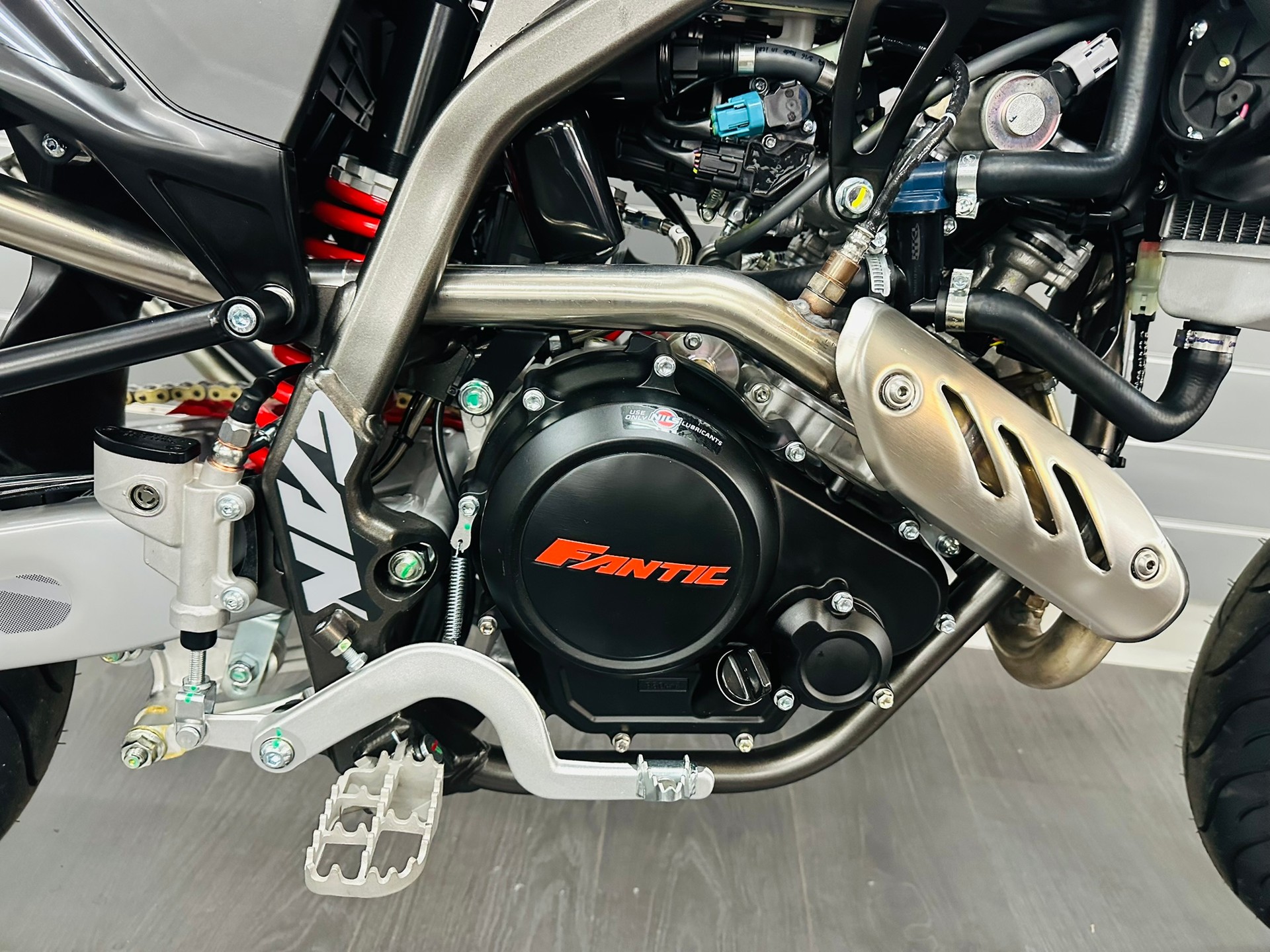 FANTIC XMF 125 Performance Motard-image-3