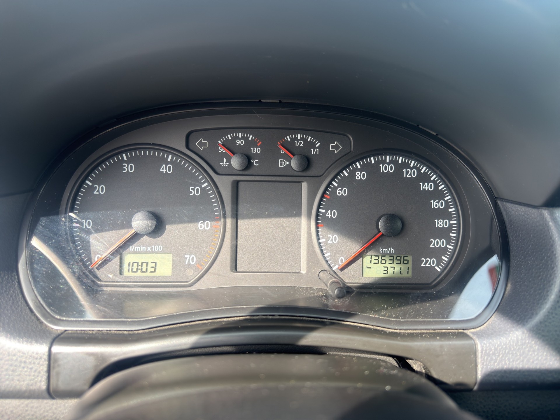 VW Polo 1.4 16V Trendline-image-9