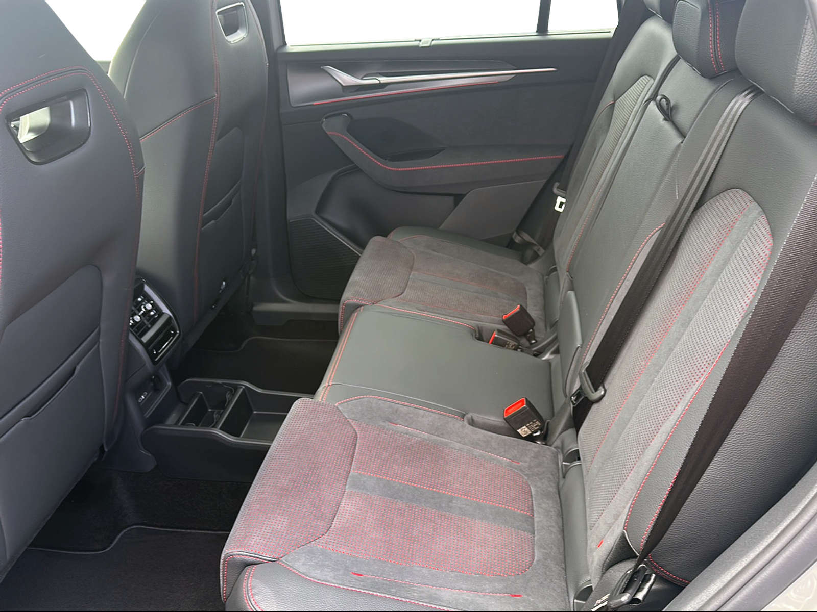 SKODA Elroq 85x Sportline 4x4-showroom-element-3