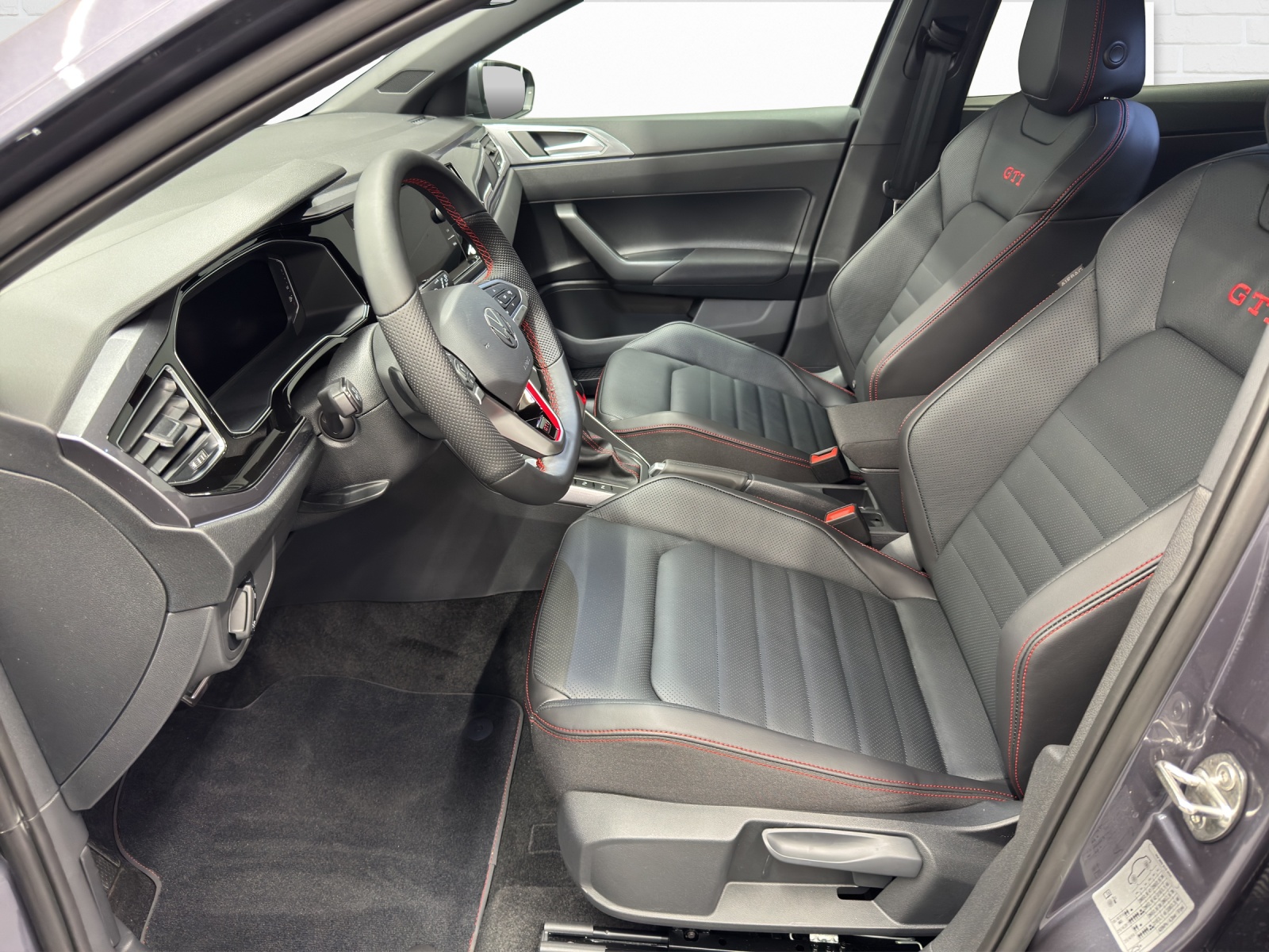 VW Polo 2.0 TSI GTI DSG-image-6