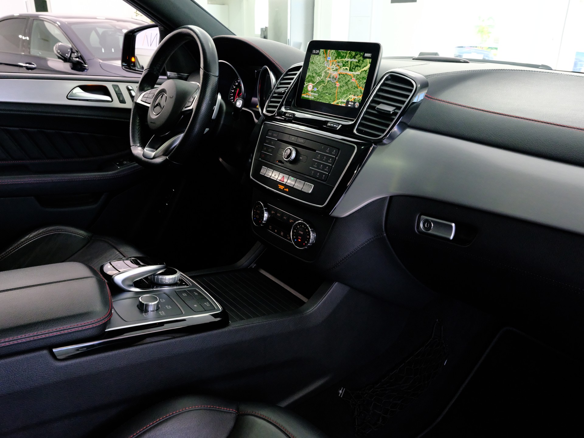 MERCEDES-BENZ GLE Coupé 43 AMG 4Matic 9G-Tronic-image-14