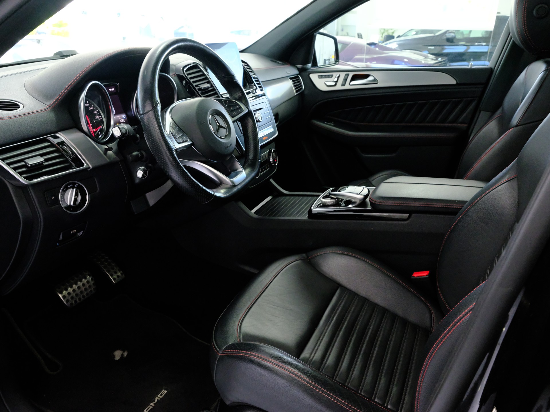 MERCEDES-BENZ GLE Coupé 43 AMG 4Matic 9G-Tronic-image-9