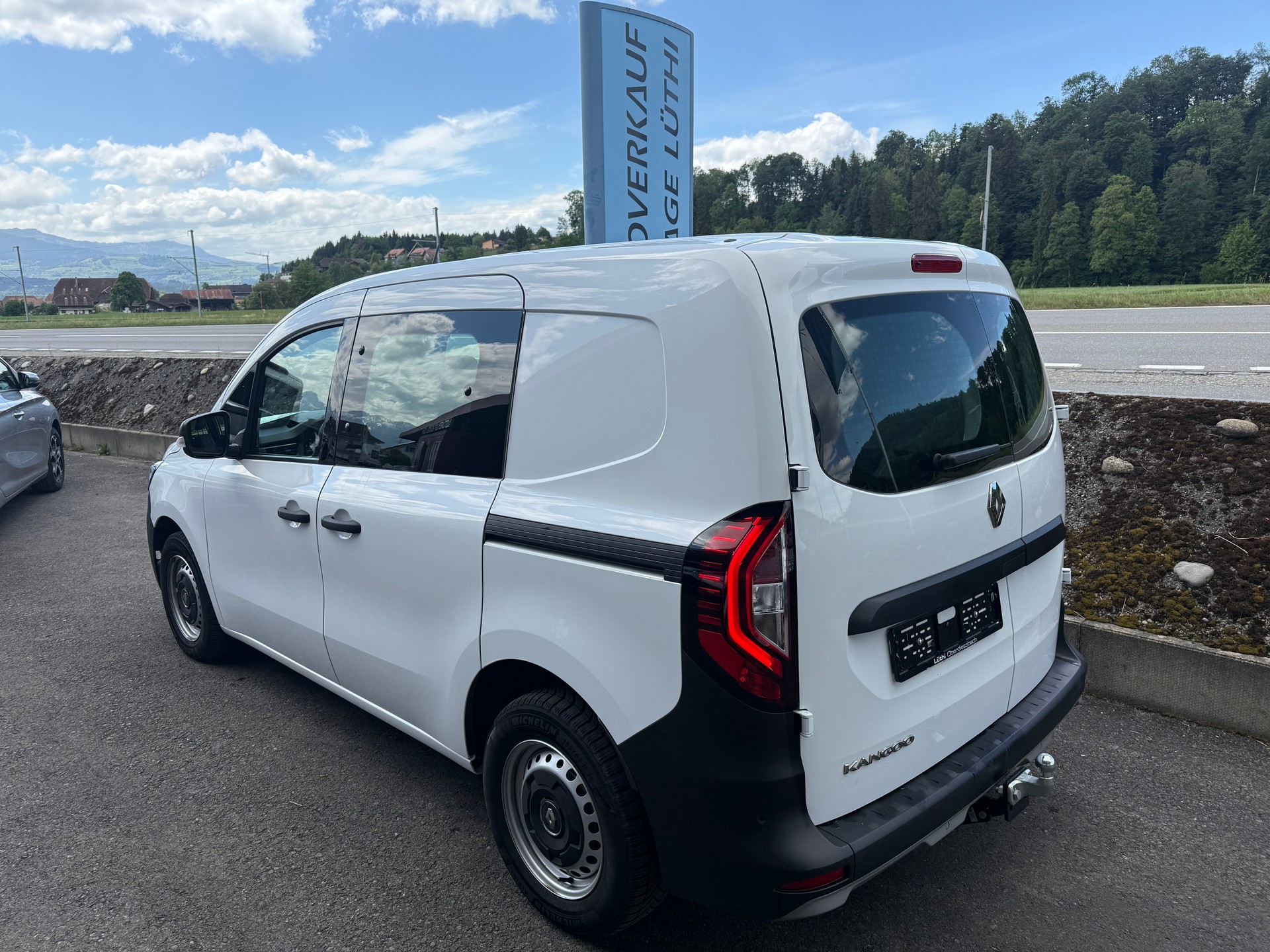 RENAULT Kangoo Van 1.5 dCi 95 Extra-image-1