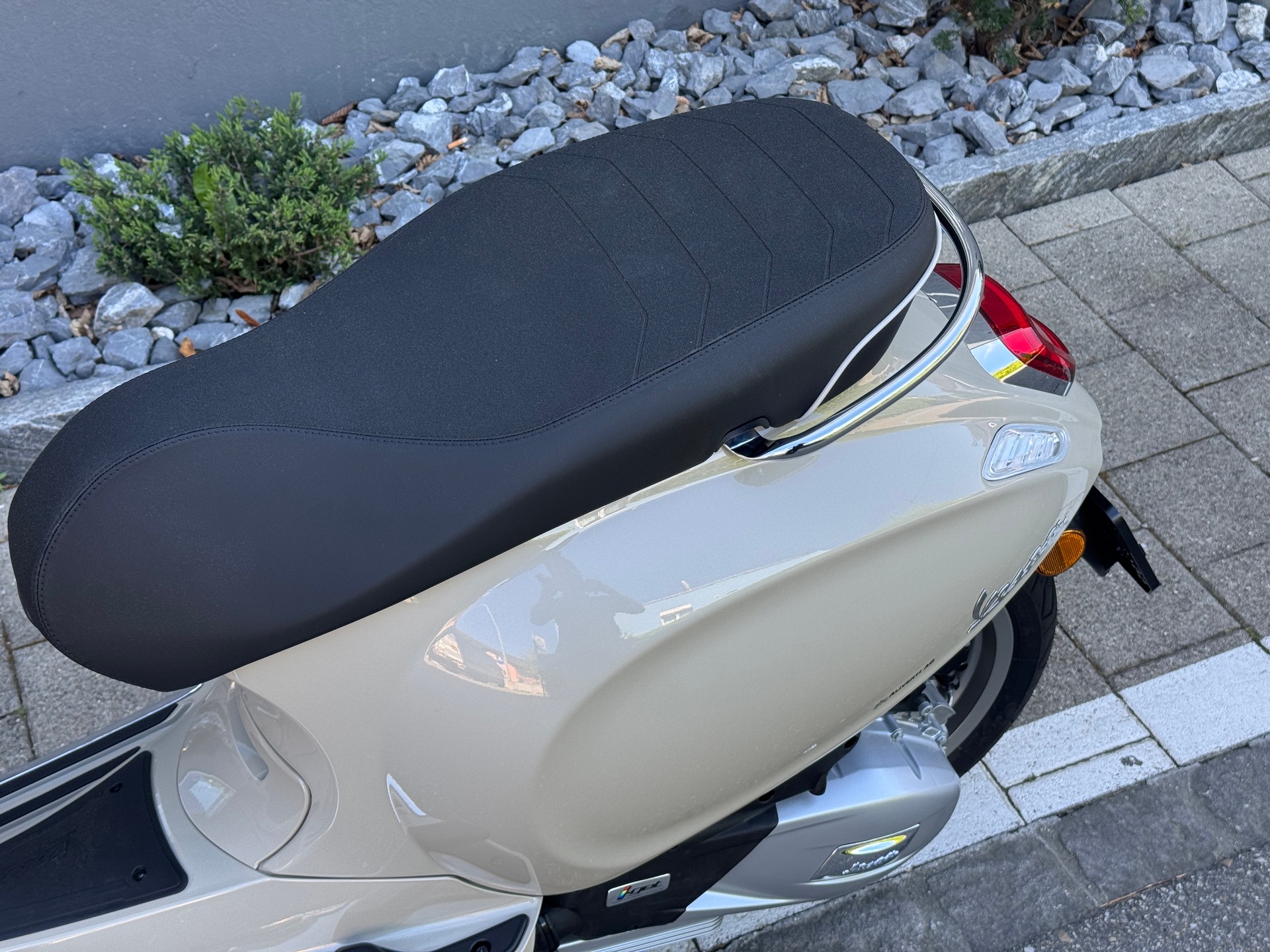 PIAGGIO Vespa 125 Primavera 2026 Keyless Go & LCD Display-image-4