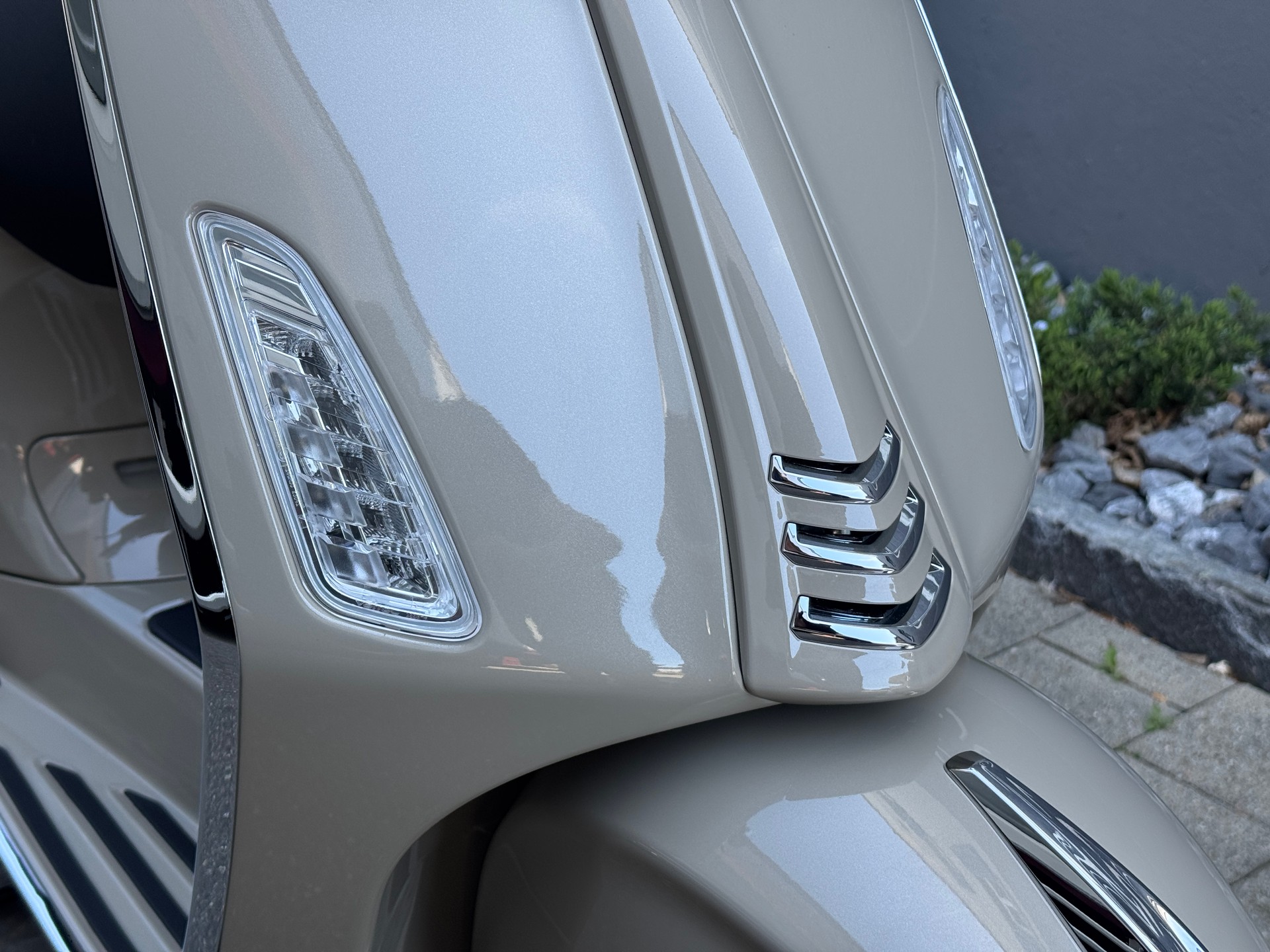 PIAGGIO Vespa 125 Primavera 2026 Keyless Go & LCD Display-image-13