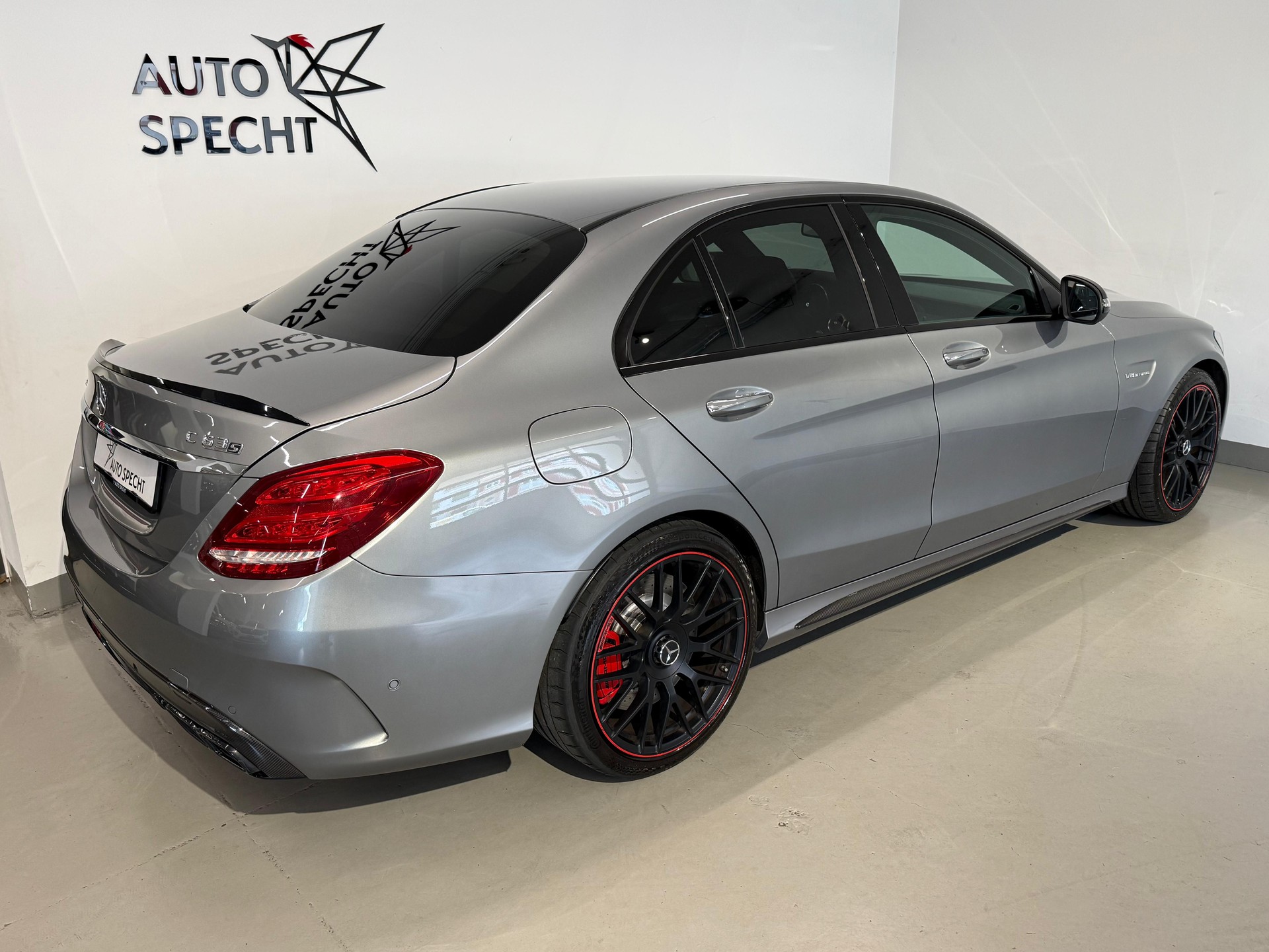 MERCEDES-BENZ C 63 S AMG Edition 1 Speedshift-showroom-element-3
