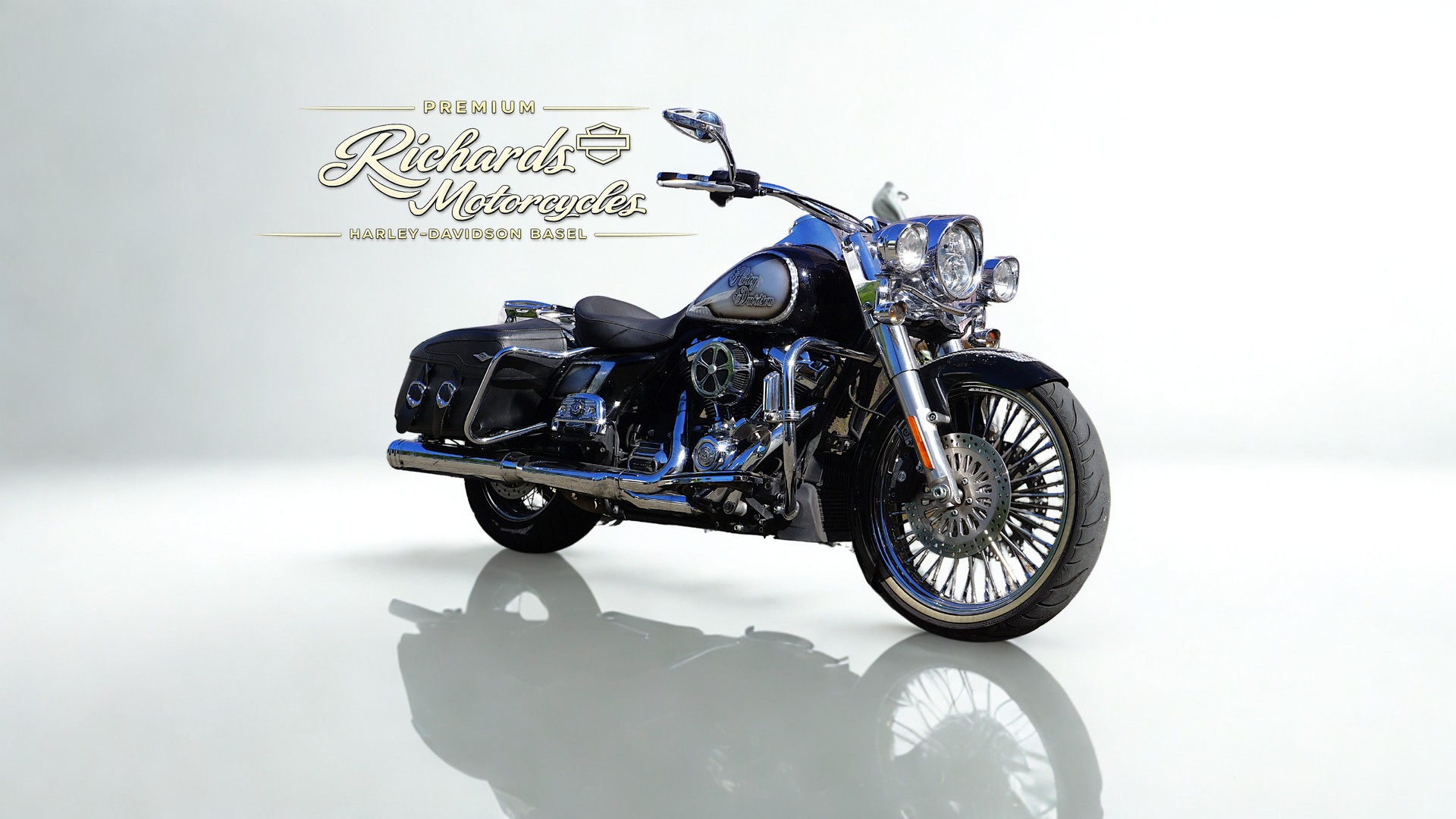 HARLEY-DAVIDSON FLHRC Road King Classic 107 ABS-image-1
