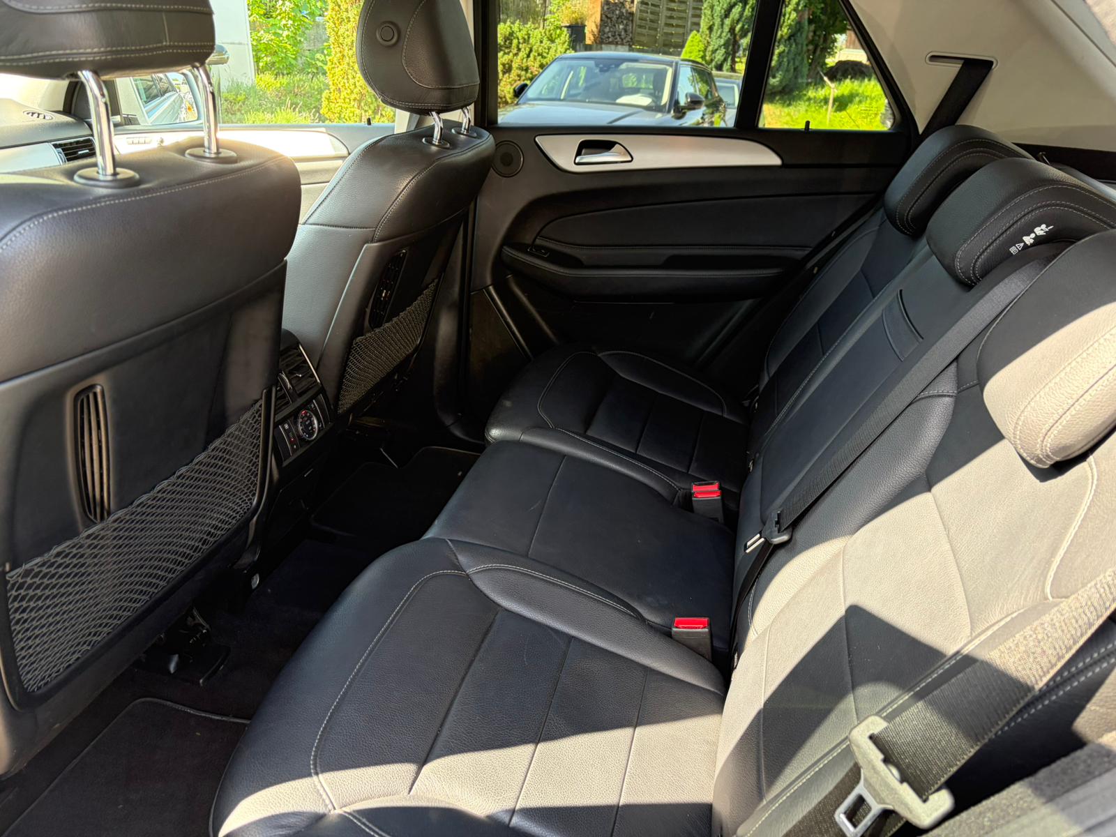 MERCEDES-BENZ GLE 350 d Executive 4Matic 9G-Tronic-image-9