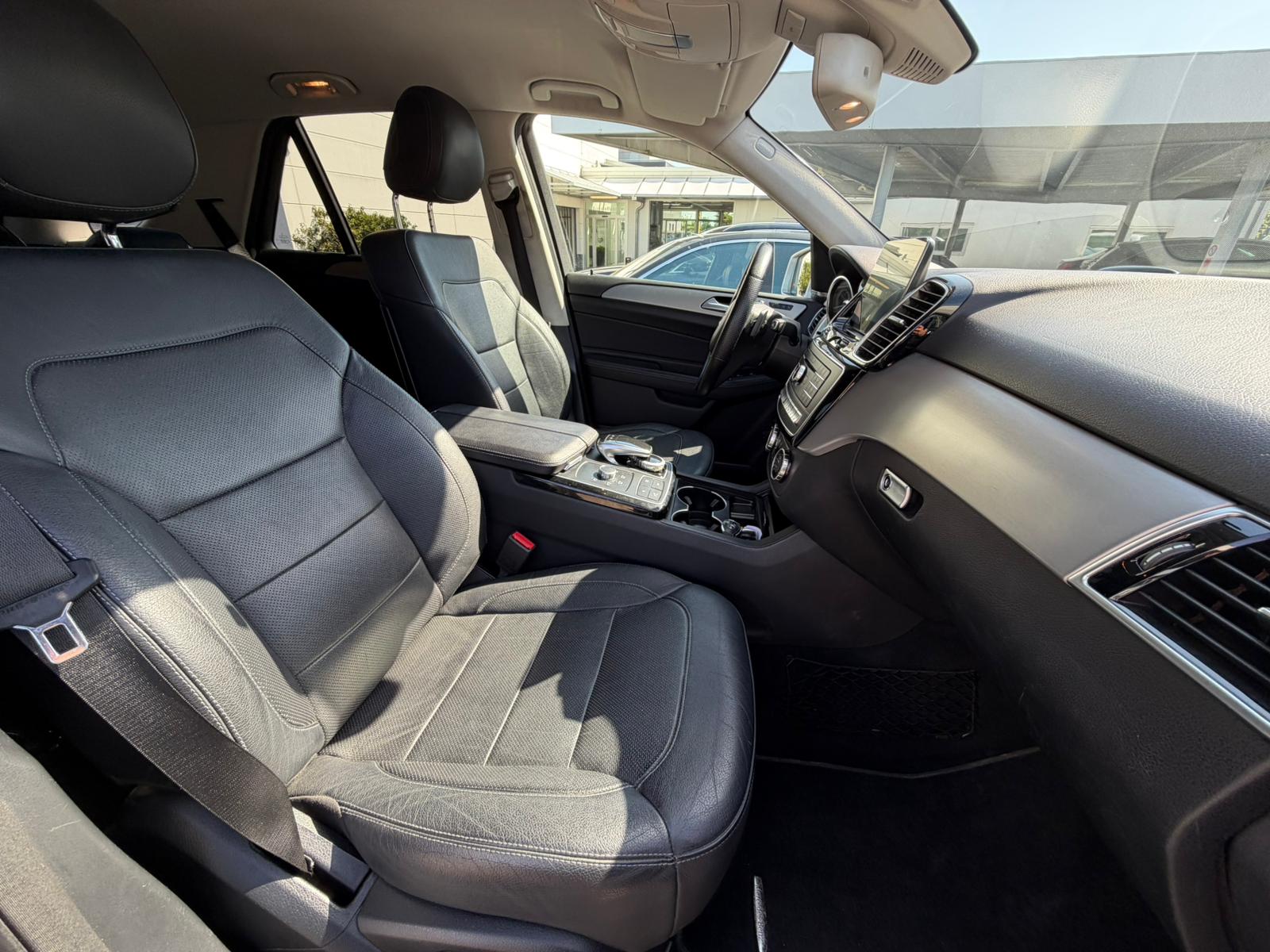MERCEDES-BENZ GLE 350 d Executive 4Matic 9G-Tronic-image-11