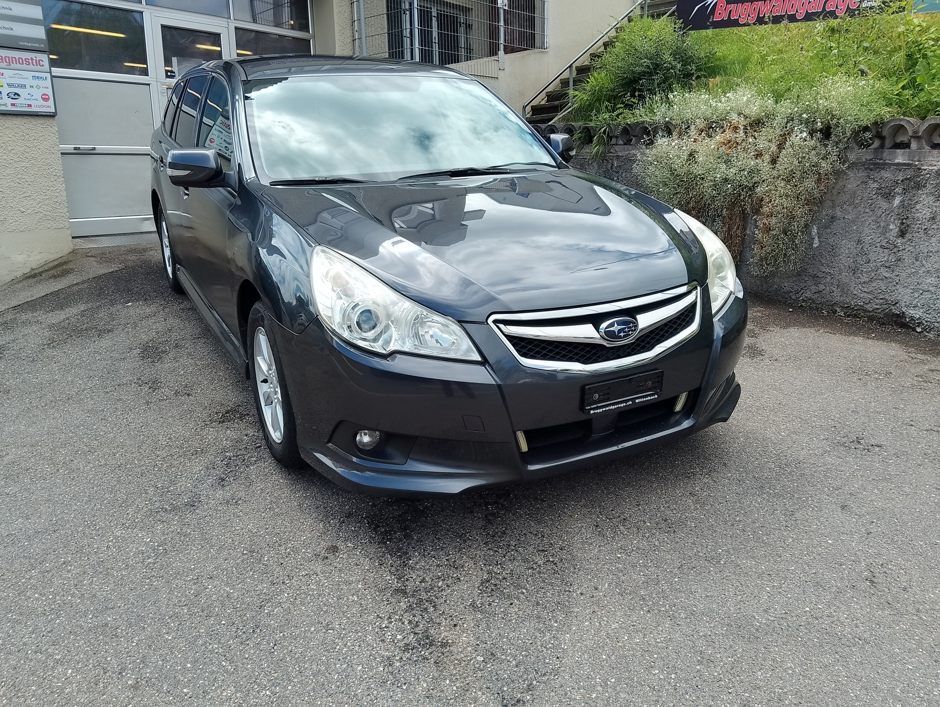 SUBARU Legacy 2.0i Swiss AWD-image-3