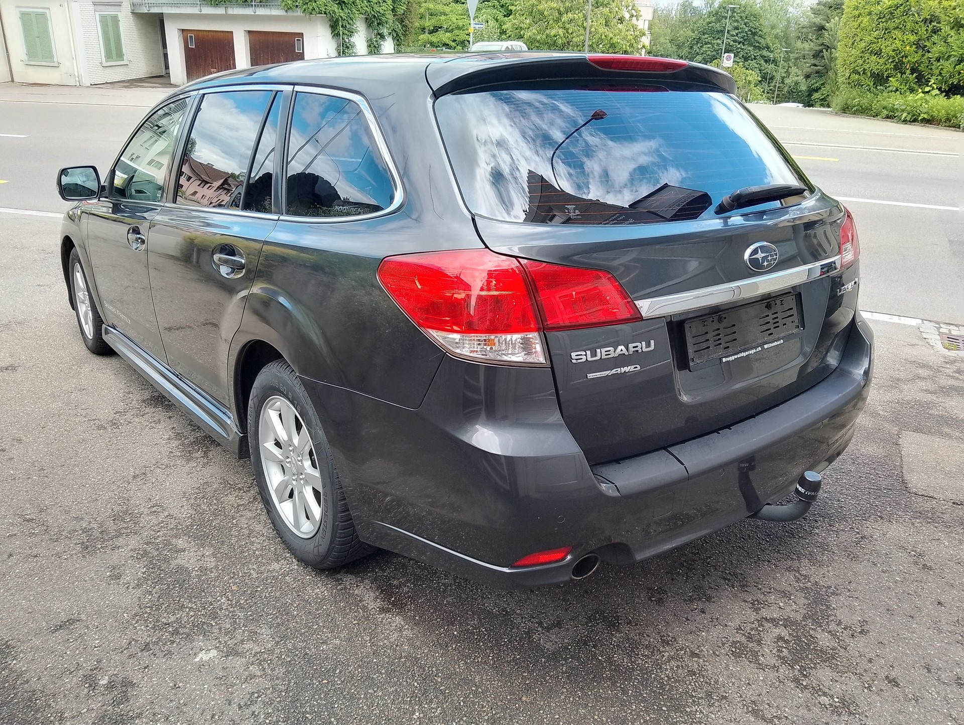 SUBARU Legacy 2.0i Swiss AWD-image-9