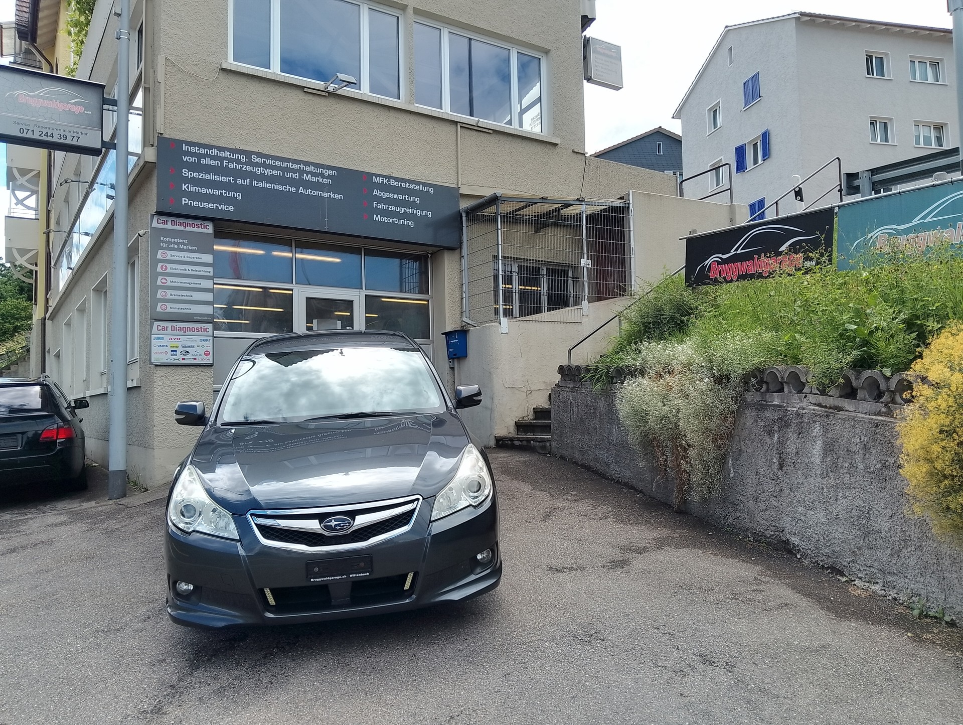 SUBARU Legacy 2.0i Swiss AWD