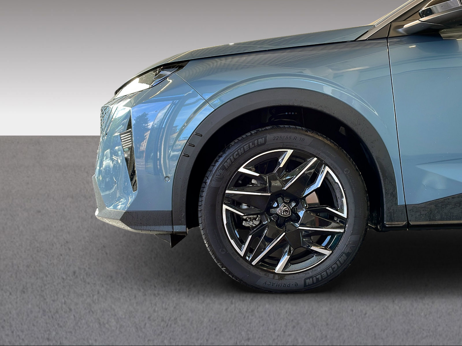 PEUGEOT 5008 1.2 Hybrid Allure-image-11