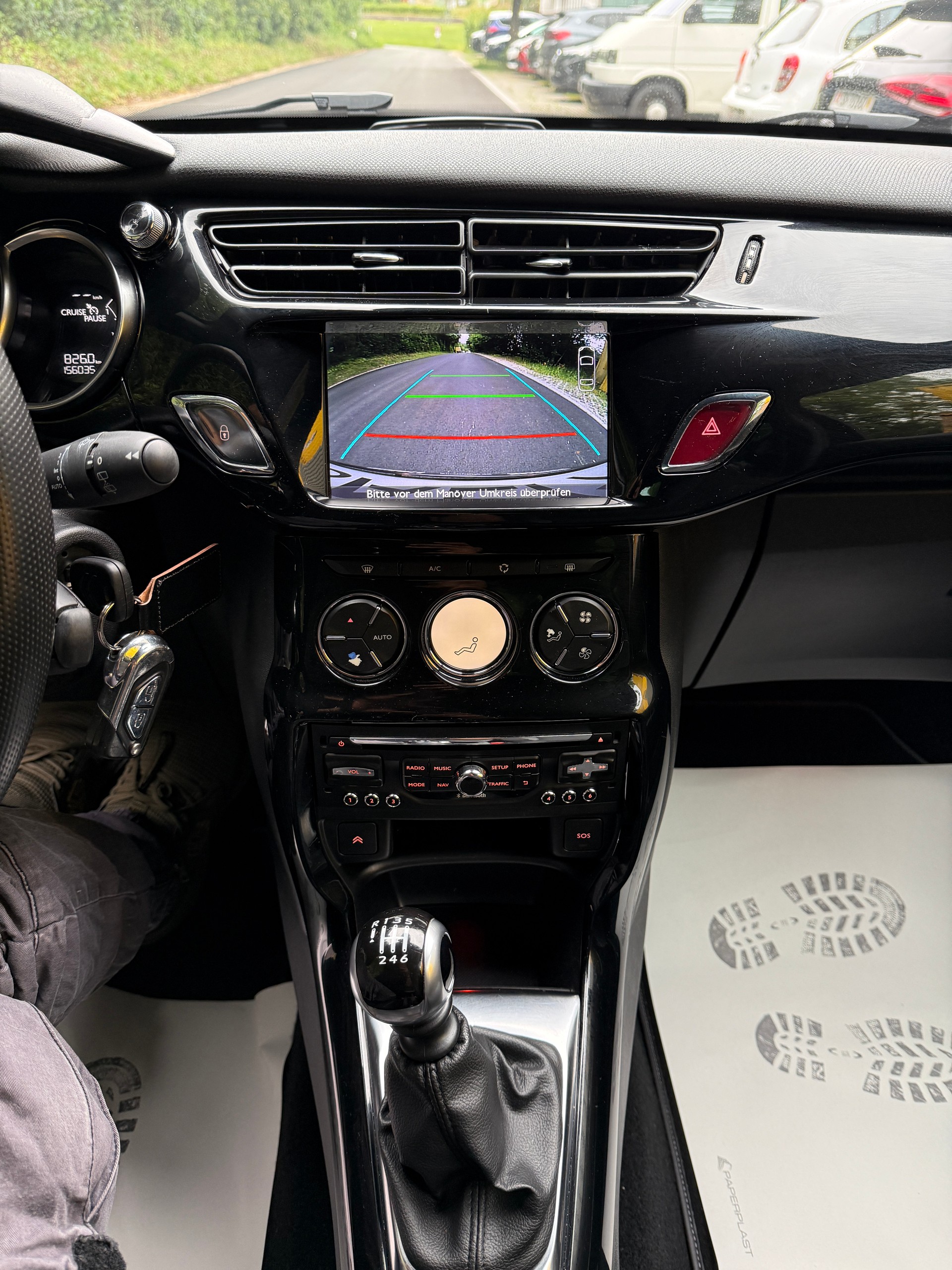 DS AUTOMOBILES DS3 1.6 THP Faubourg Addict-image-12