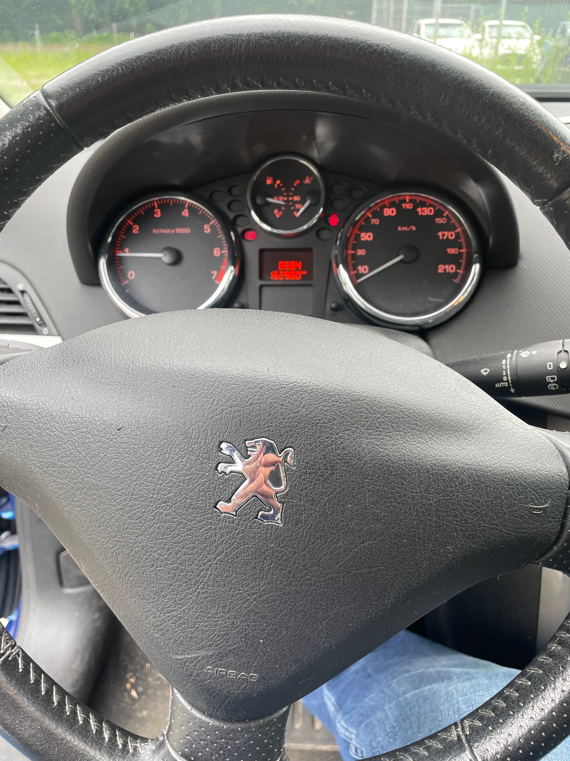 PEUGEOT 207-image-6