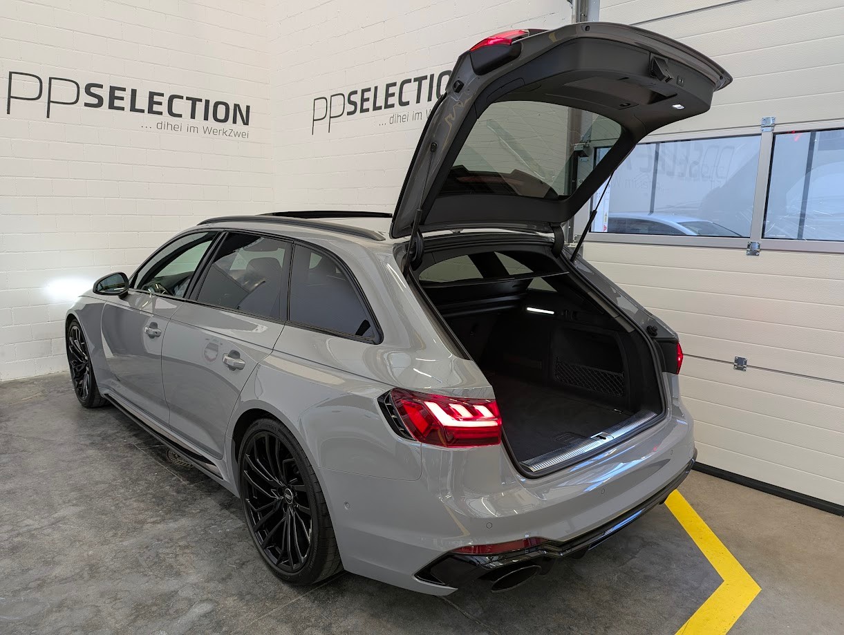 AUDI RS4 Avant 2.9 V6 TFSI quattro T-Tronic*FULL DYNAMIC BLACK-PACK+ DRC PANO HEAD-UP MASSAGE AGA 360CAM*-image-28