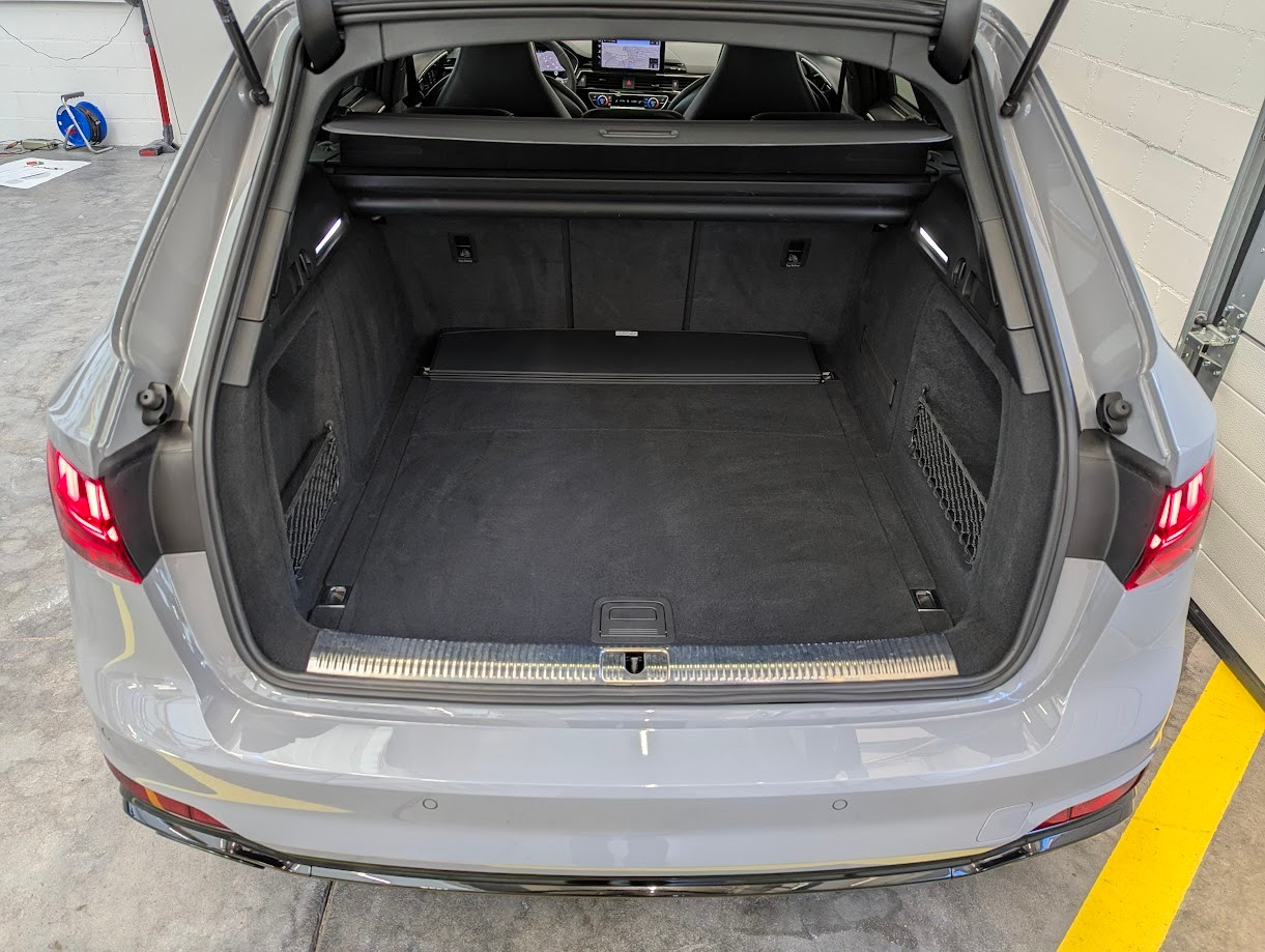 AUDI RS4 Avant 2.9 V6 TFSI quattro T-Tronic*FULL DYNAMIC BLACK-PACK+ DRC PANO HEAD-UP MASSAGE AGA 360CAM*-image-29