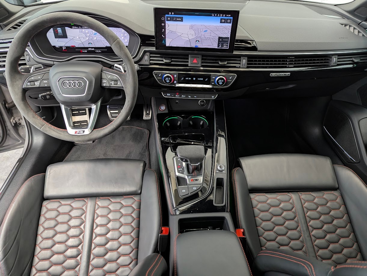 AUDI RS4 Avant 2.9 V6 TFSI quattro T-Tronic*FULL DYNAMIC BLACK-PACK+ DRC PANO HEAD-UP MASSAGE AGA 360CAM*-image-25