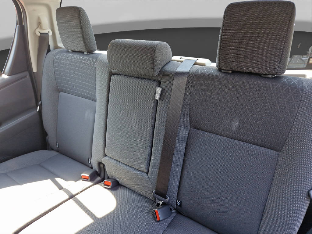TOYOTA Hilux Double Cab.-Pick-up 59KW 48154/000-image-11