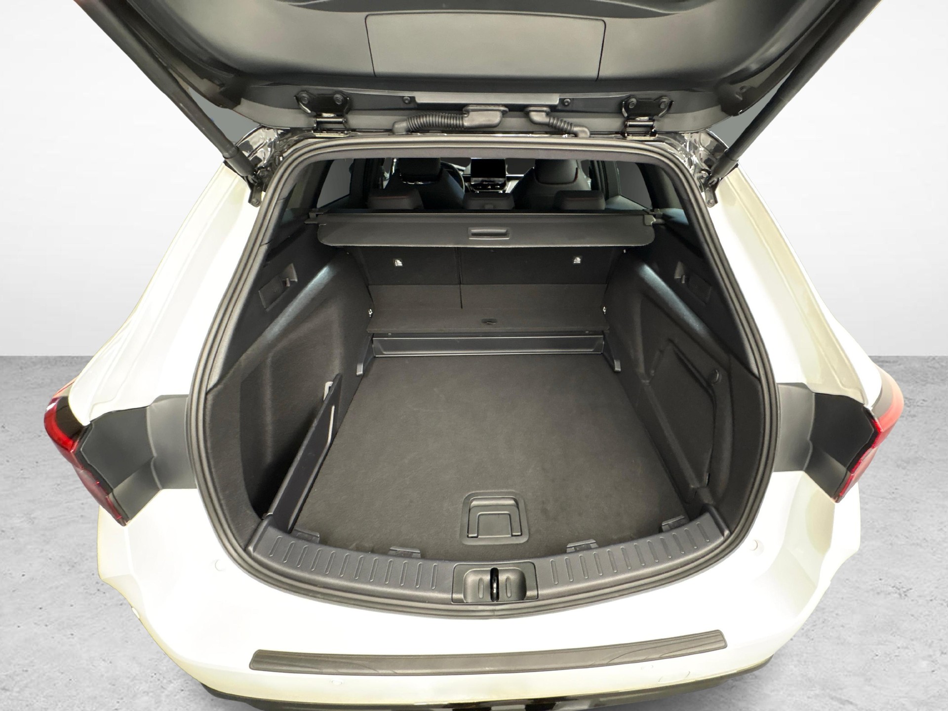 TOYOTA Corolla Touring Sports 2.0 HSD GR Sport-image-11
